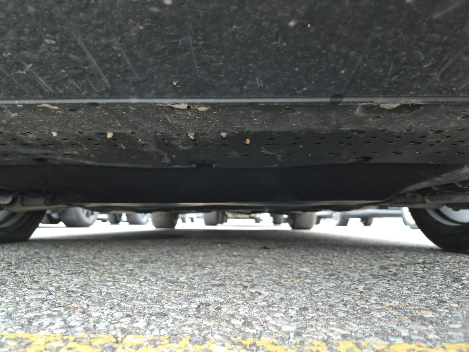 Undercarriage - Front Photo