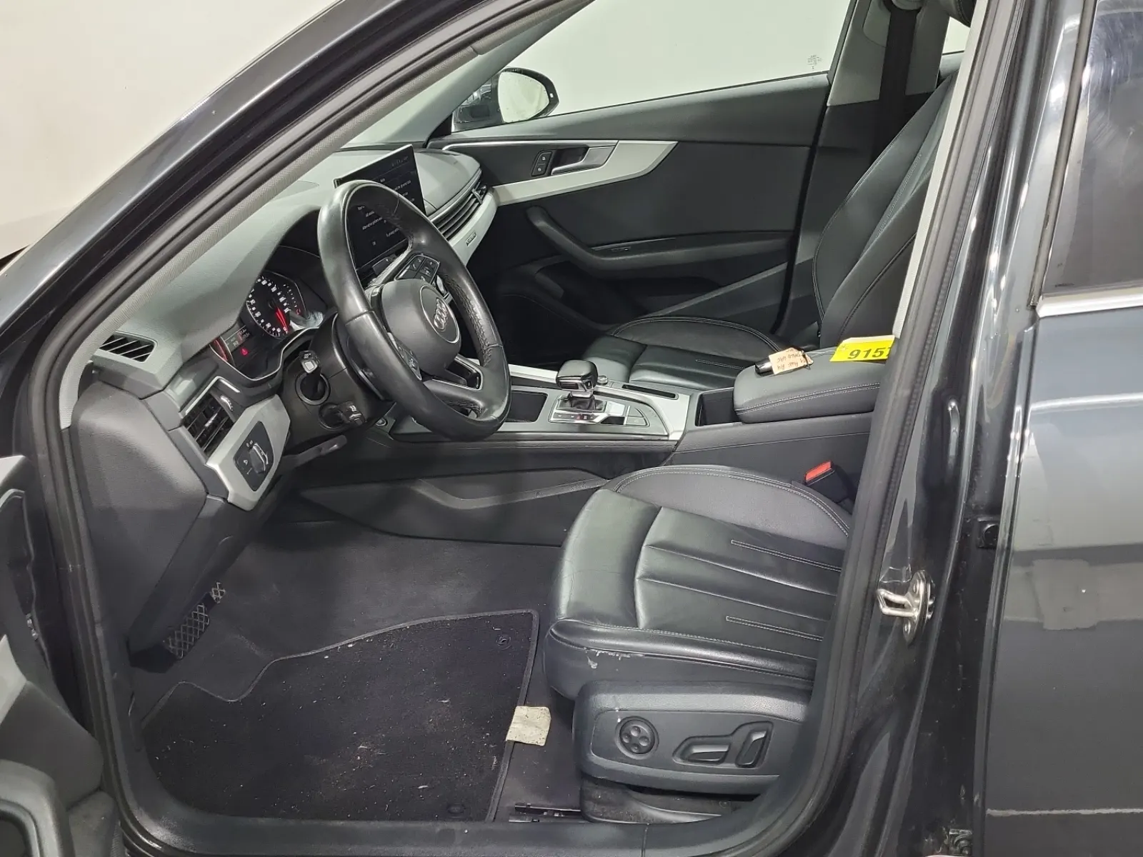Front Interior Photo