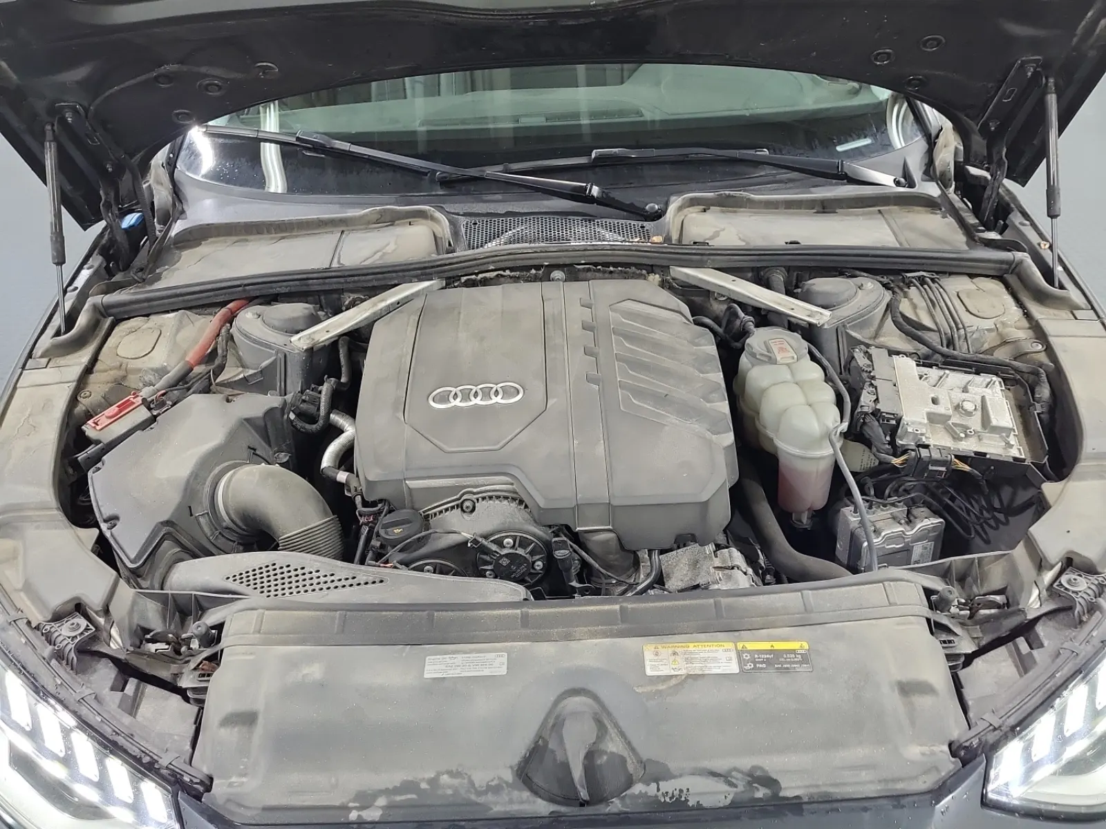 Engine Photo