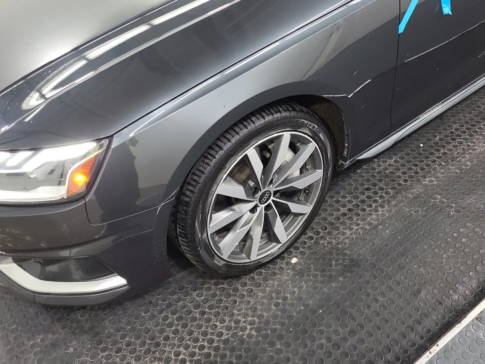 Front driver wheel/tire photo
