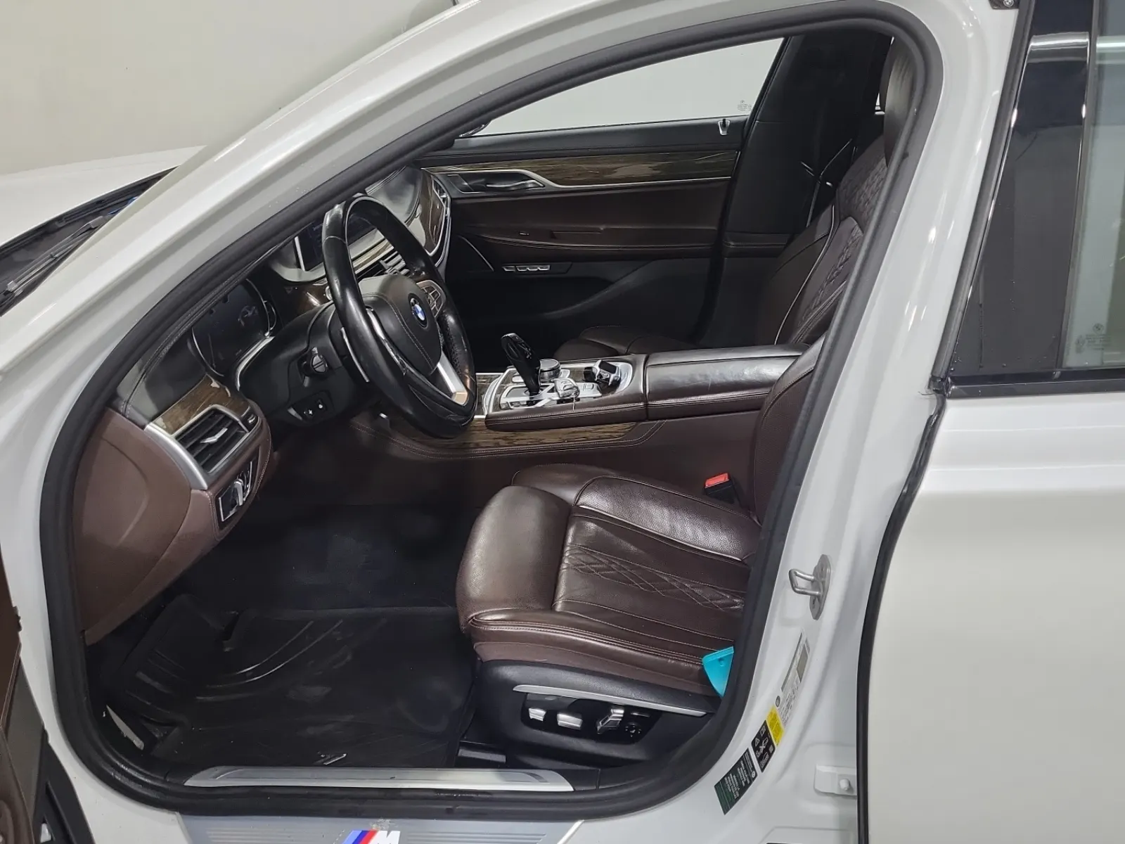 Front Interior Photo