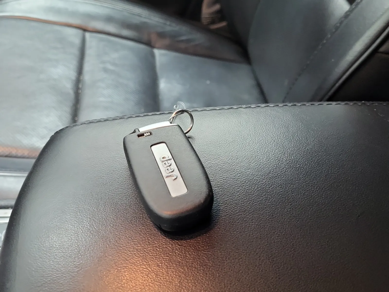 Keys/Fobs/Manual Photo