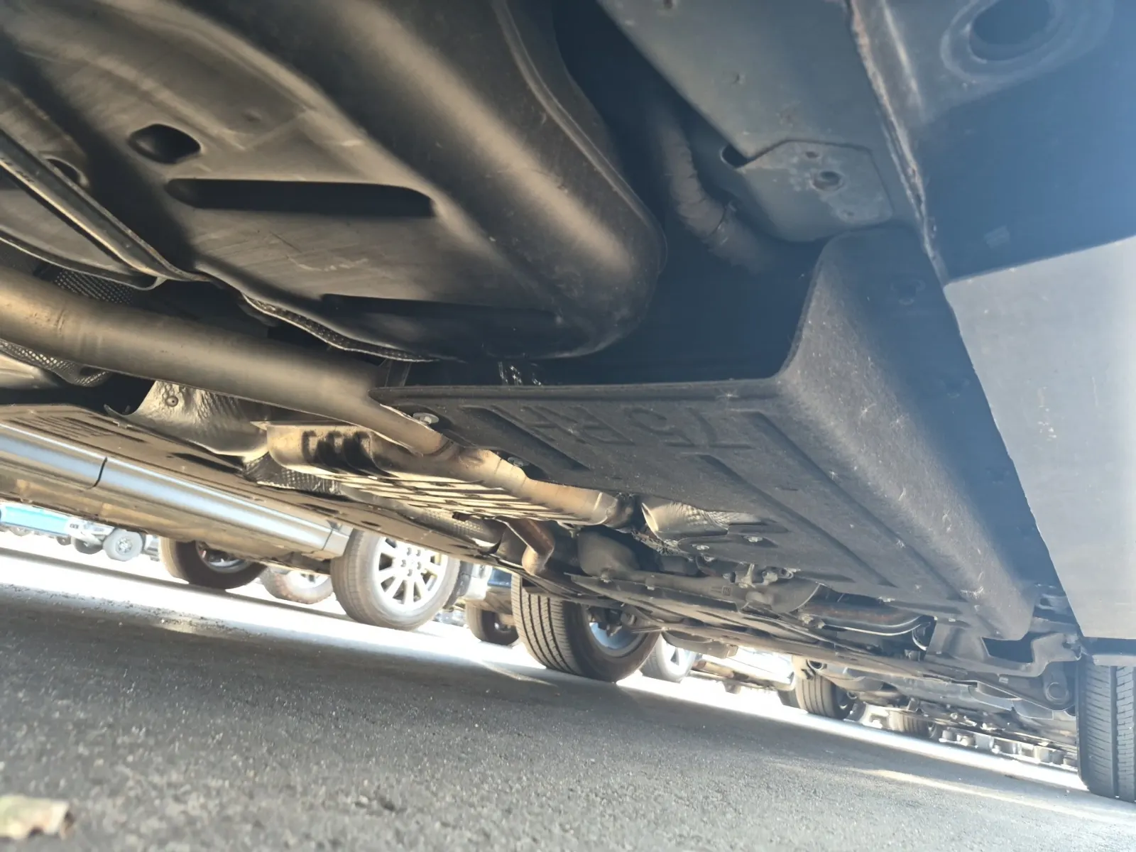 Undercarriage - Passenger Photo