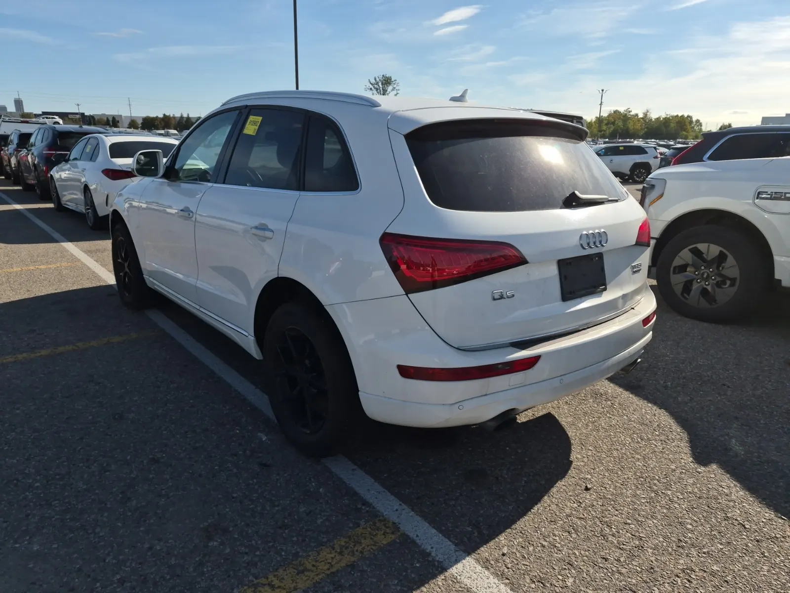 Driver Rear 3/4 Photo
