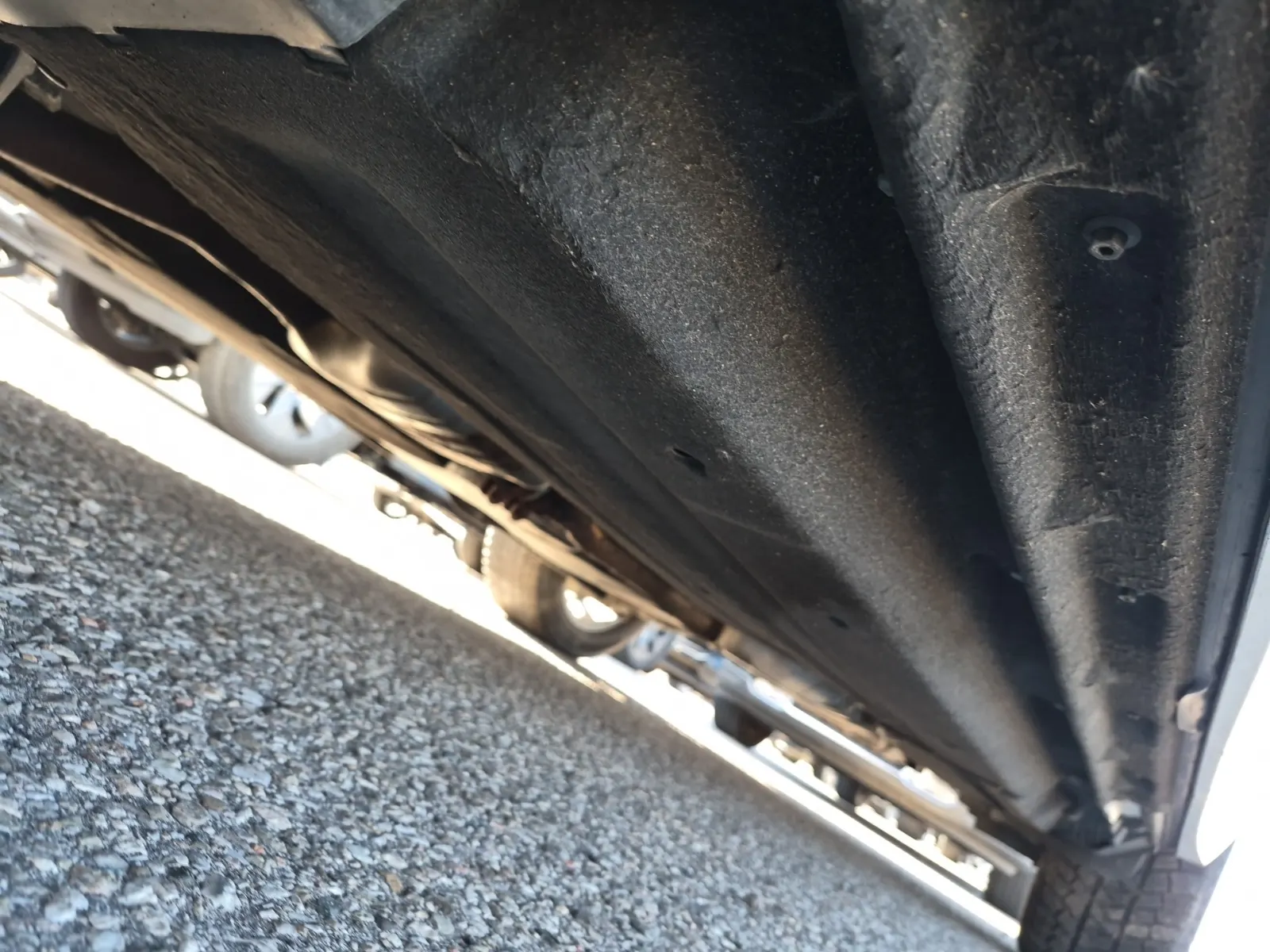 Undercarriage - Driver Photo