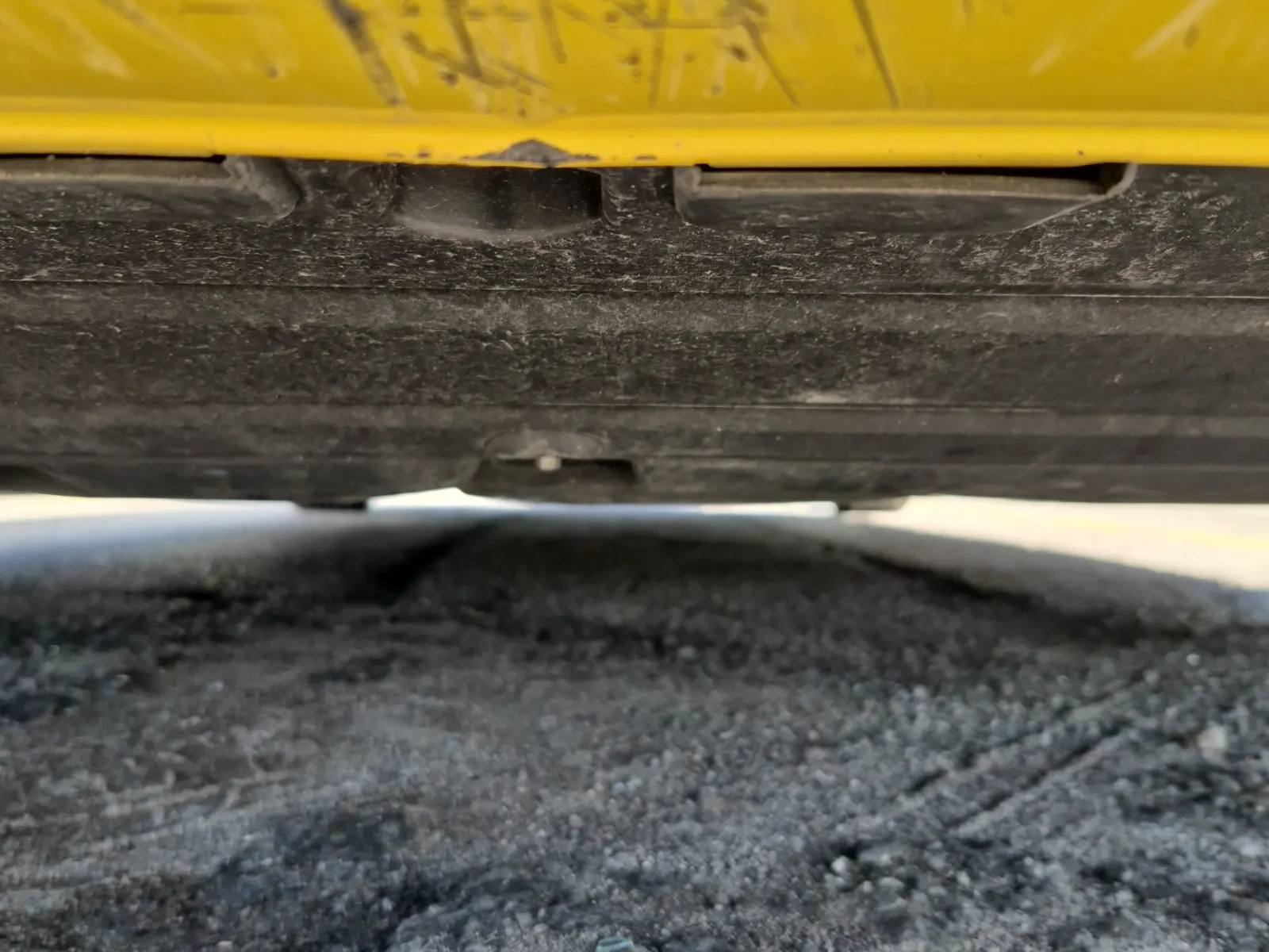 Undercarriage - Front Photo