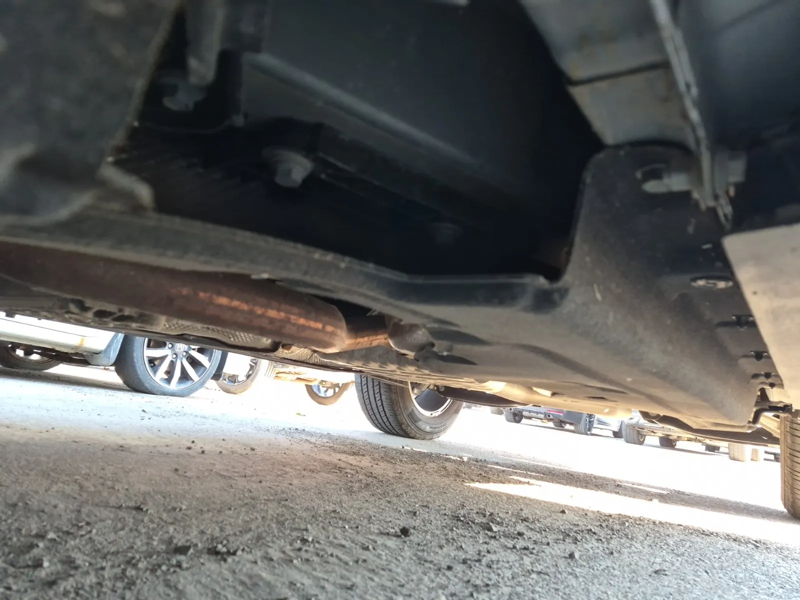 Undercarriage - Driver Photo
