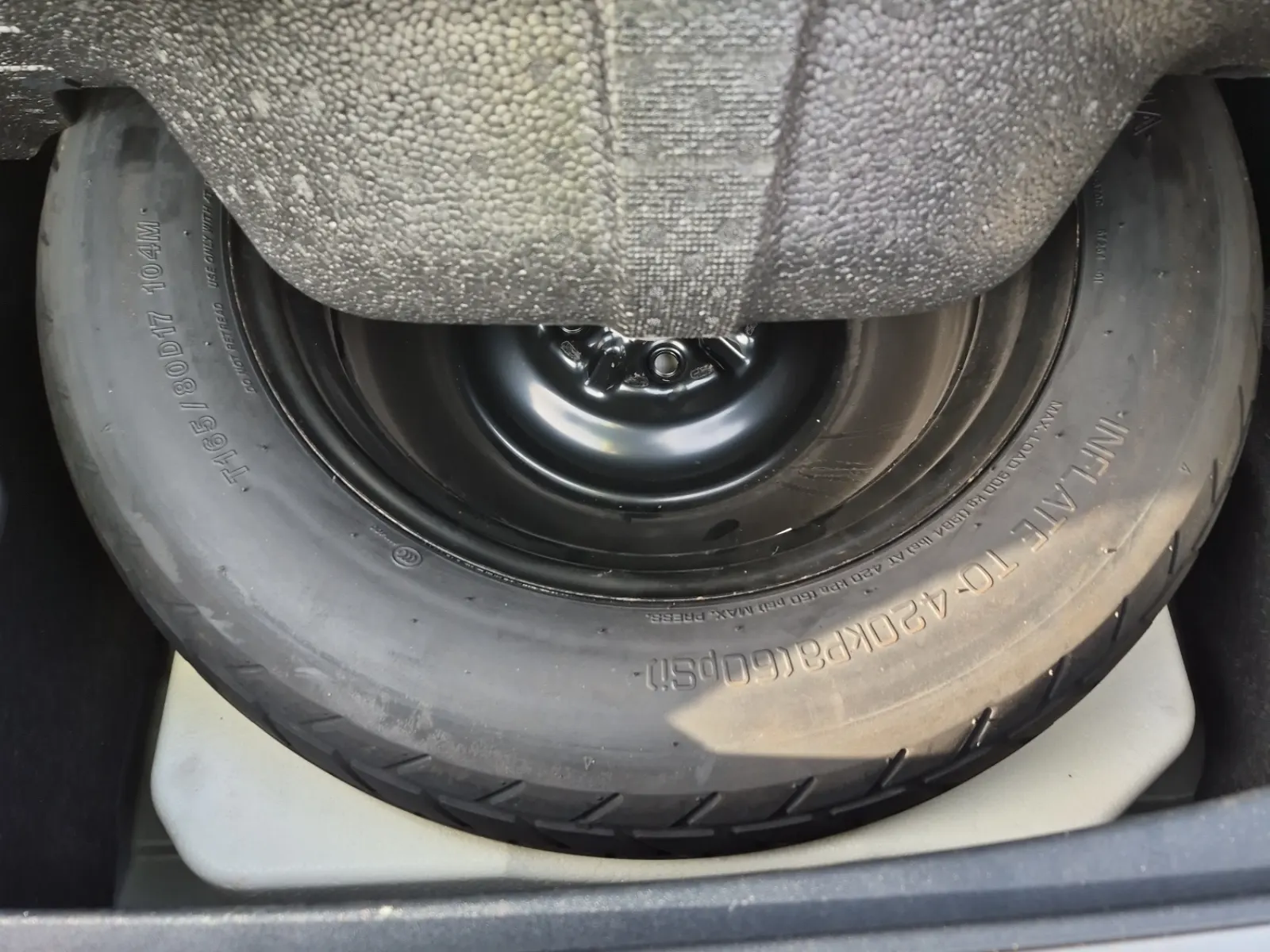 Spare Tire & Wheel Photo