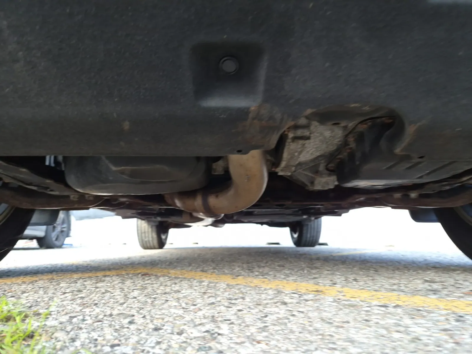 Undercarriage - Front Photo