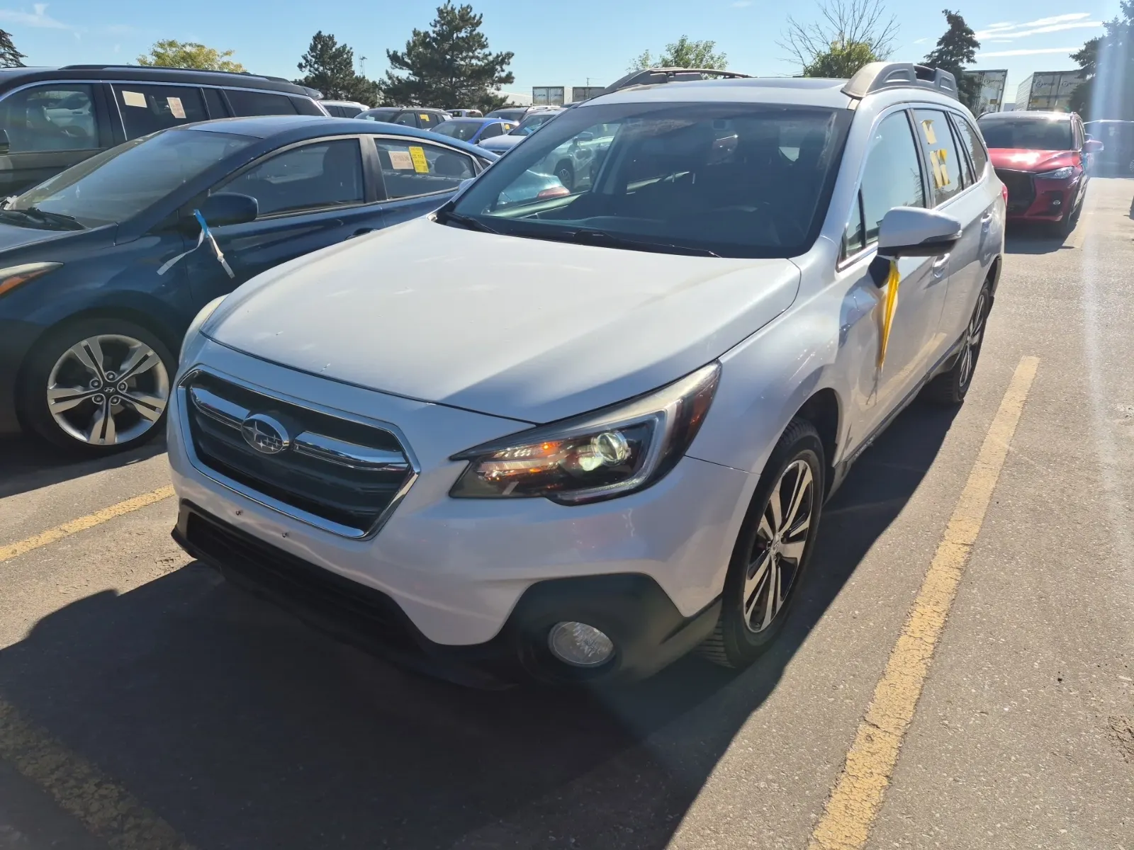 Front driver 3/4 photo