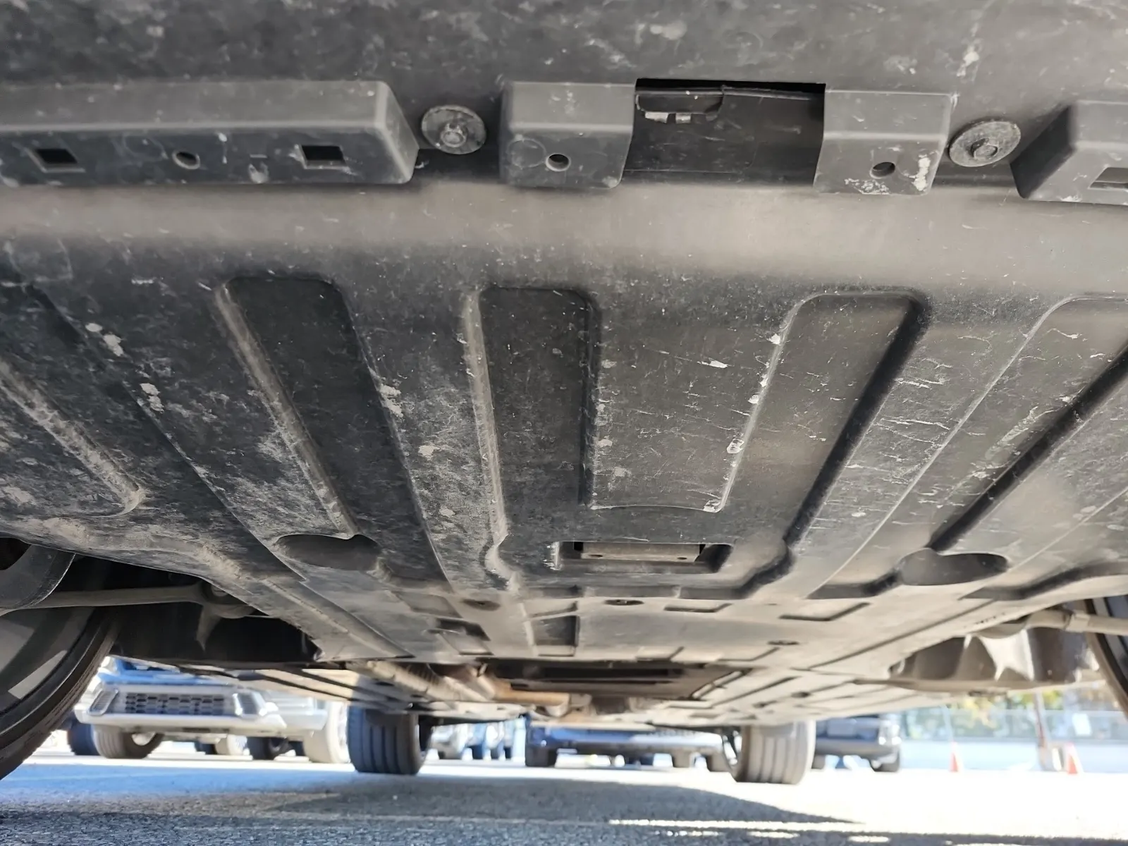 Undercarriage - Front Photo