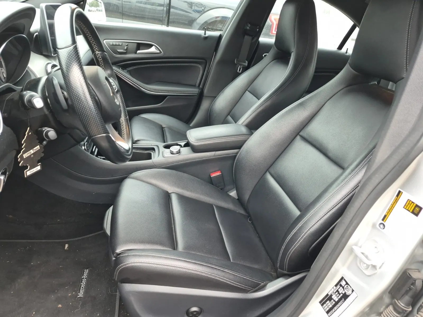 Front Interior Photo