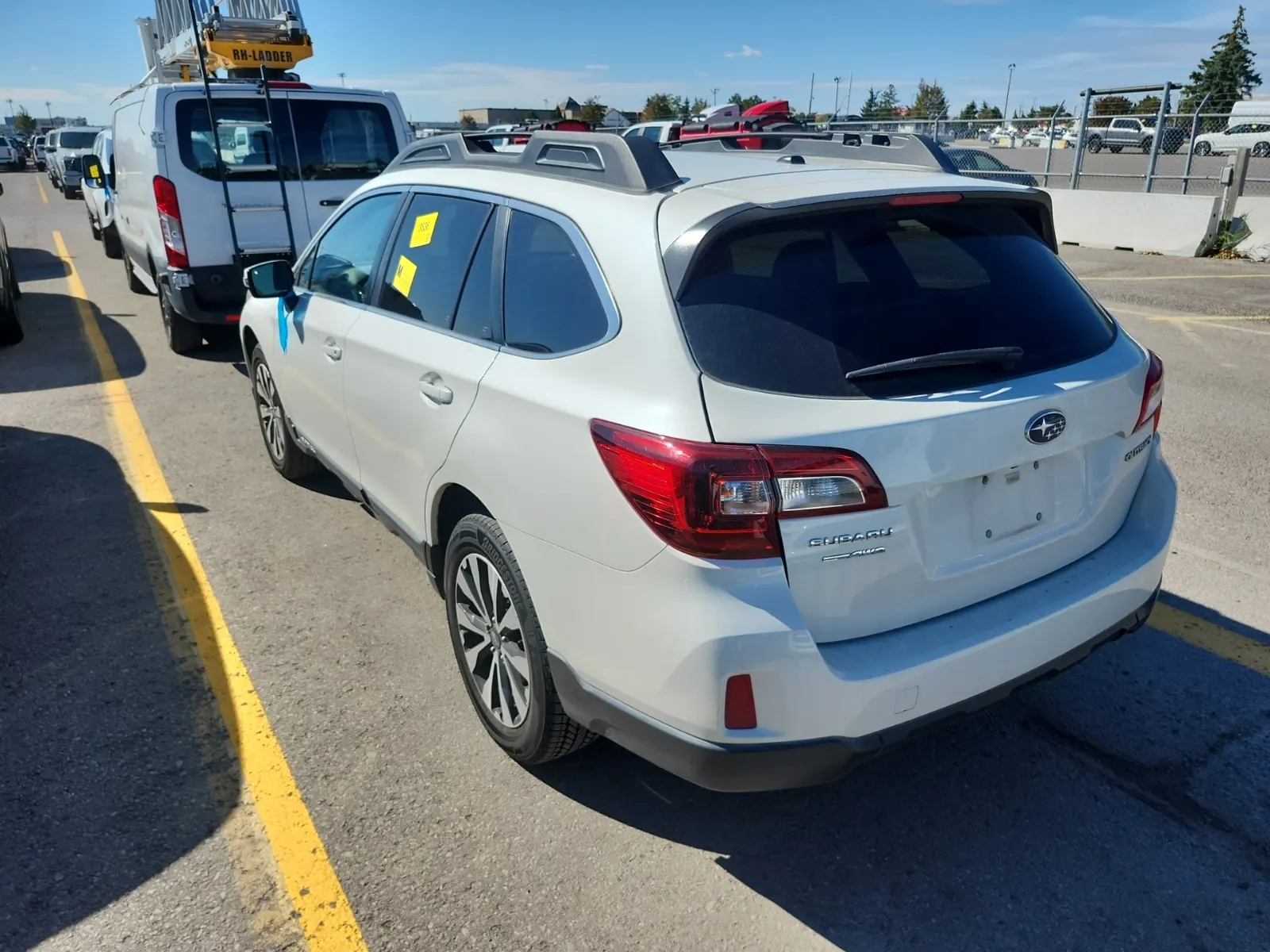 Driver Rear 3/4 Photo