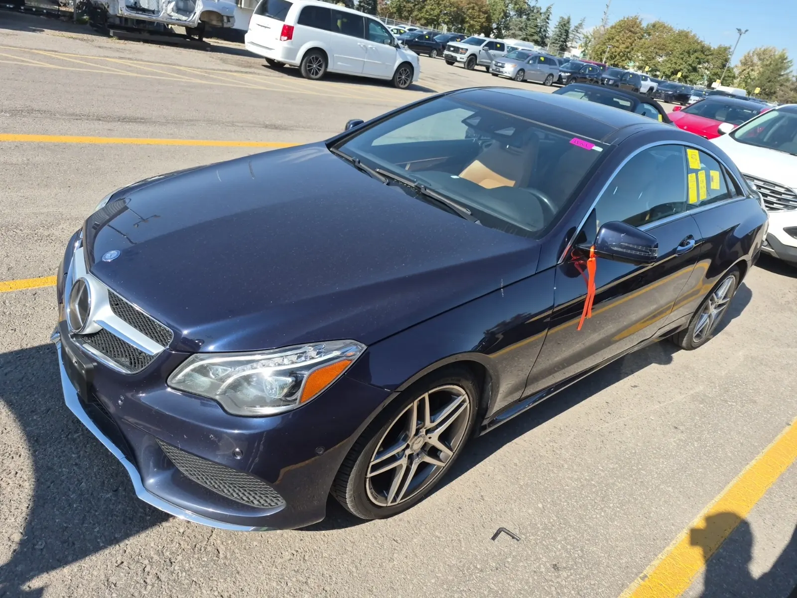 Front driver 3/4 photo