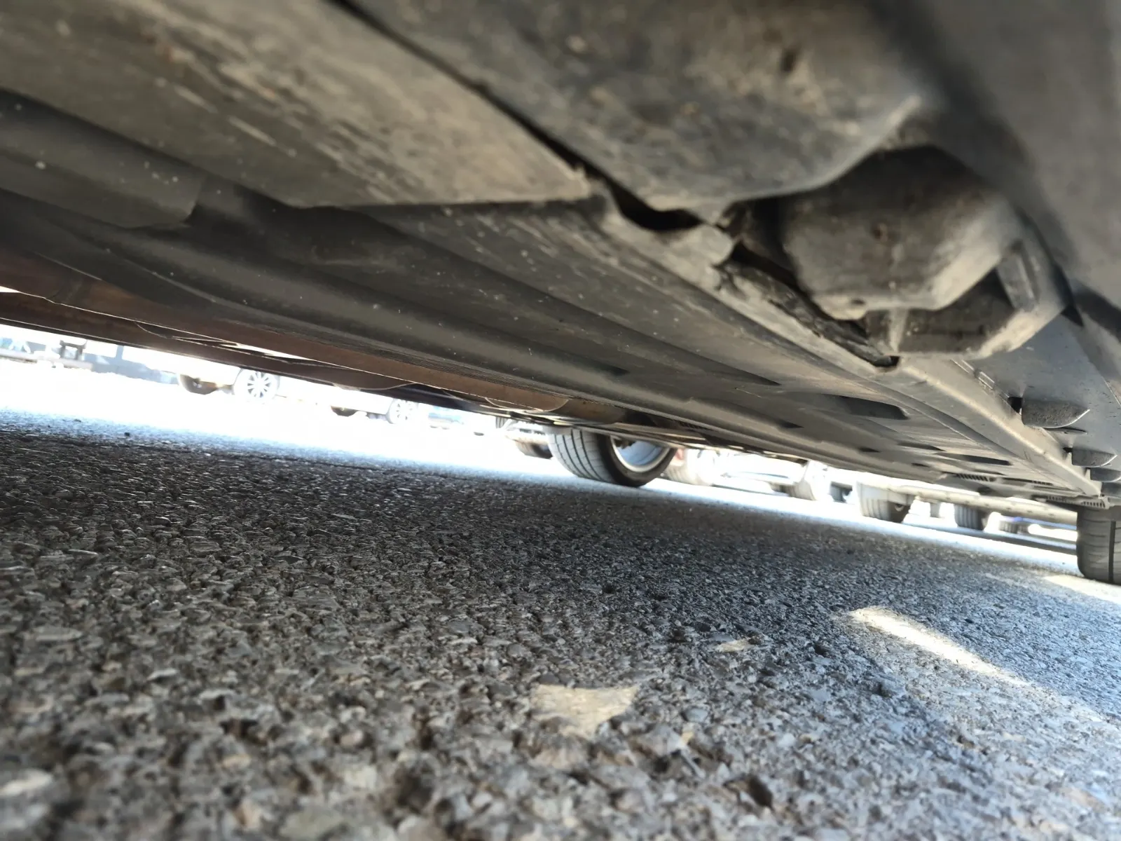 Undercarriage - Driver Photo