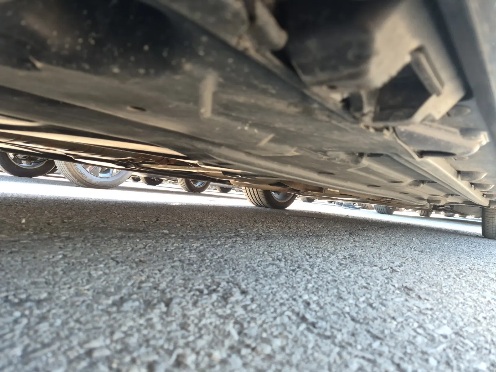 Undercarriage - Passenger Photo