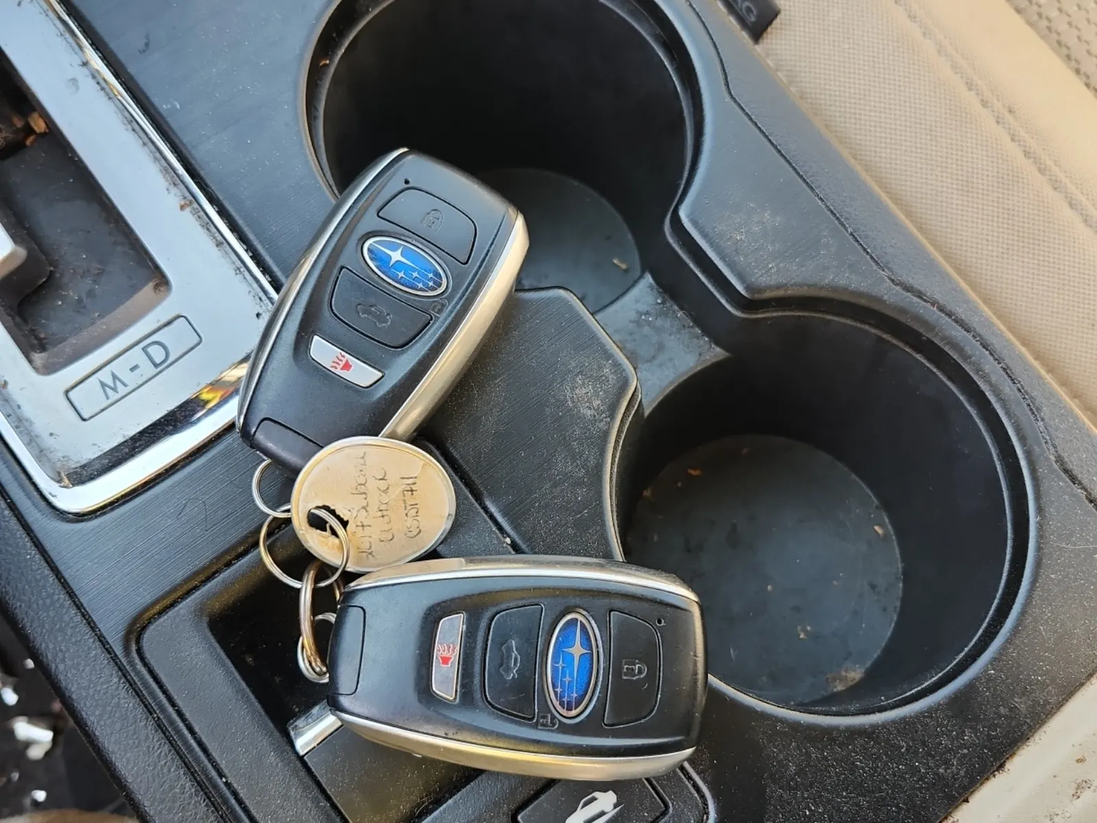 Keys/Fobs/Manual Photo
