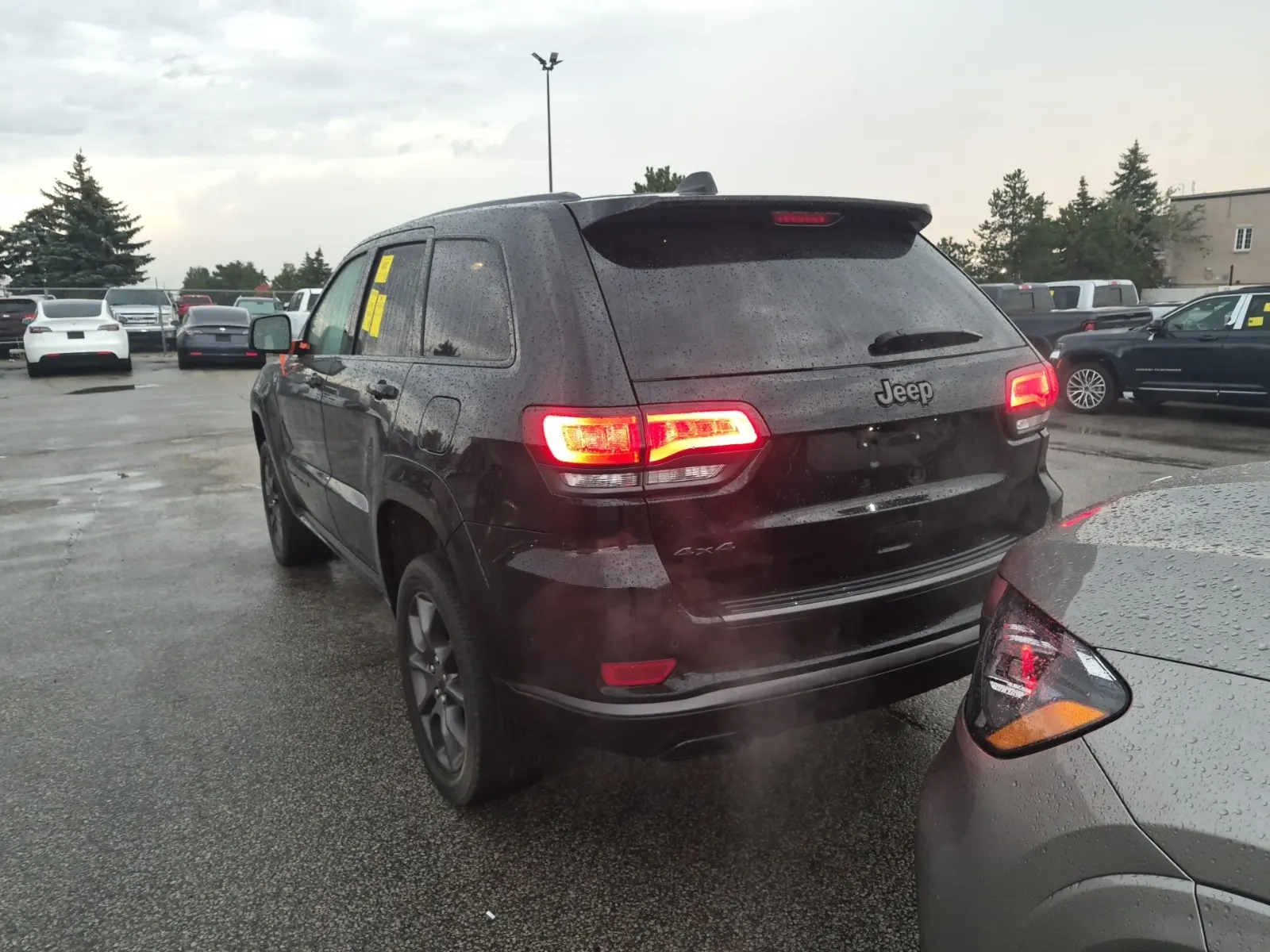 Driver Rear 3/4 Photo