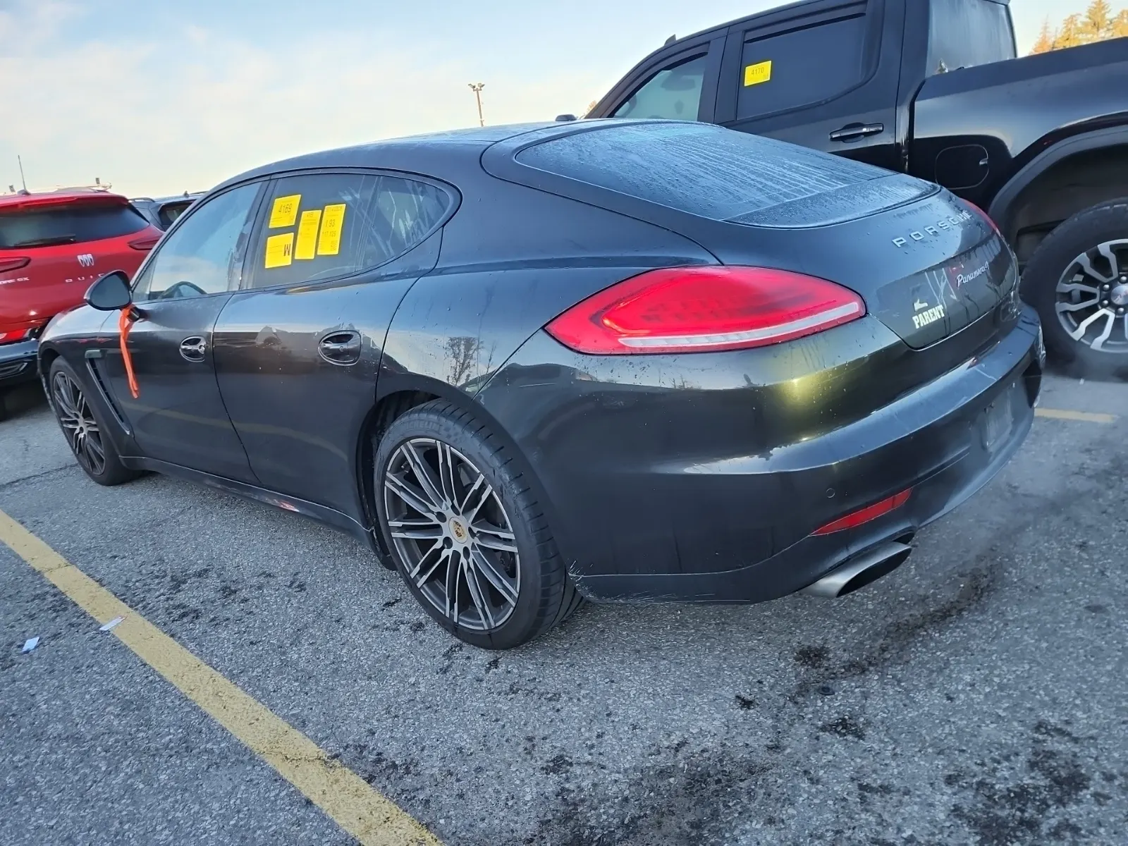 Driver Rear 3/4 Photo