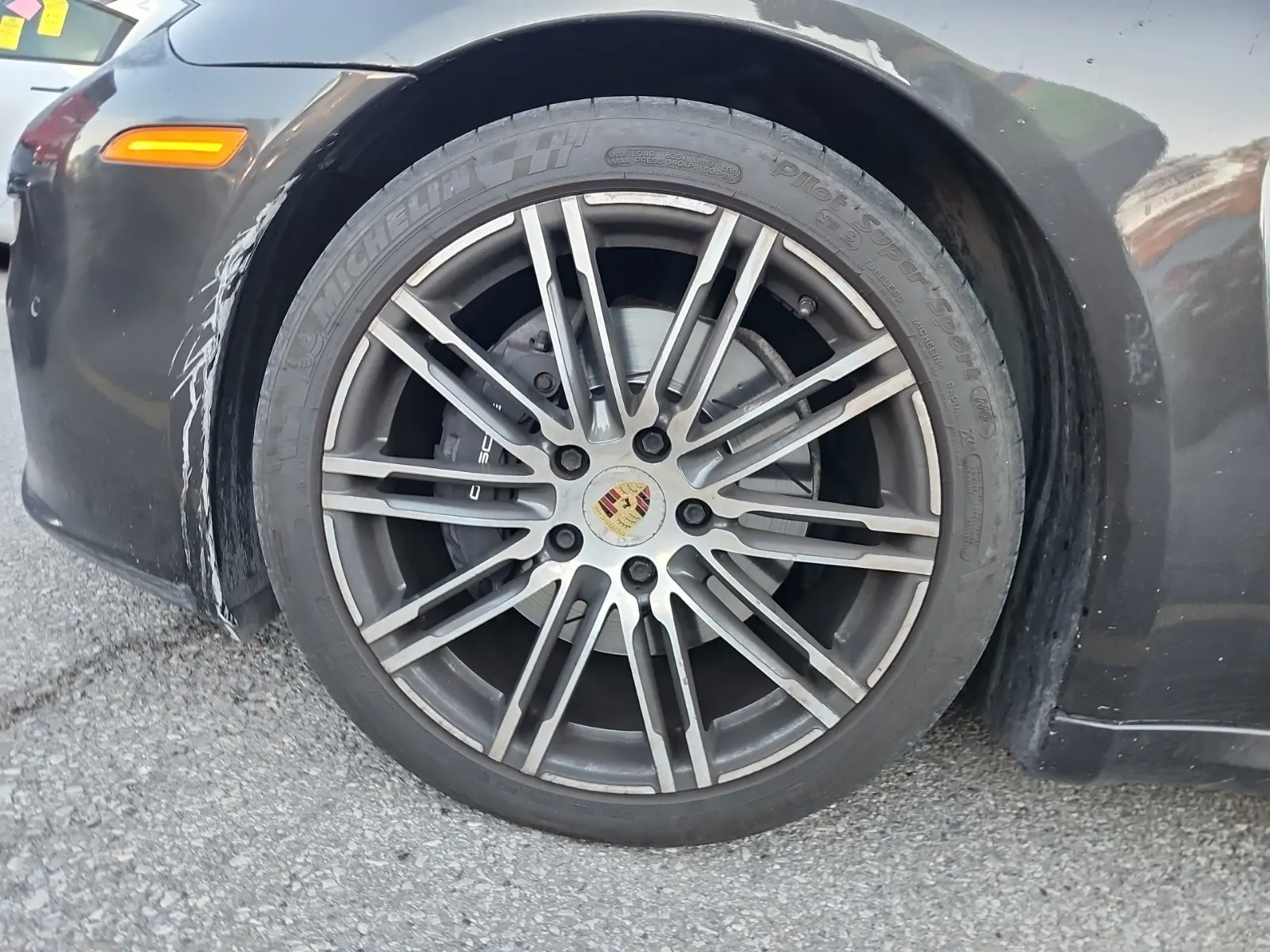 Front driver wheel/tire photo
