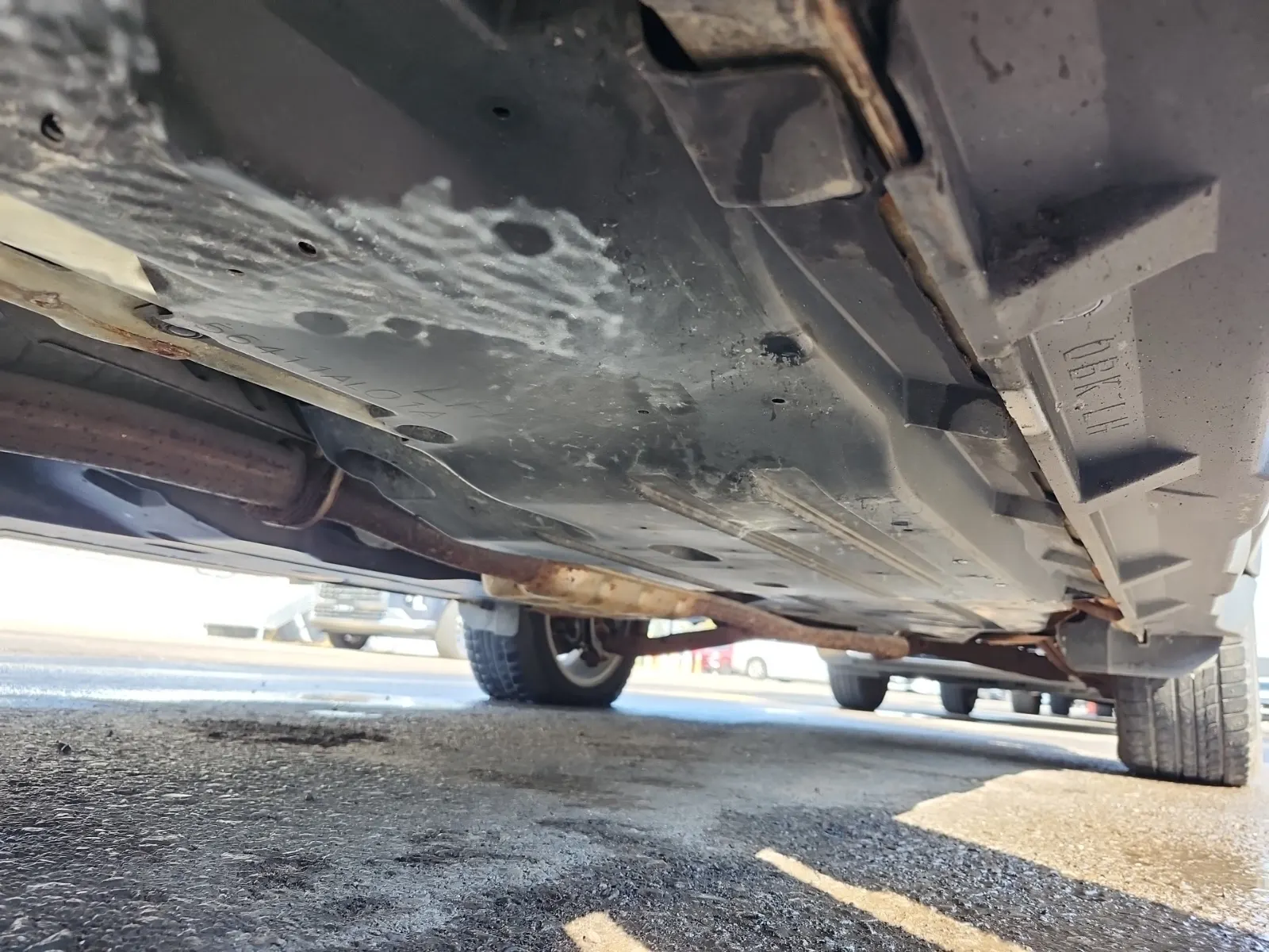 Undercarriage - Driver Photo