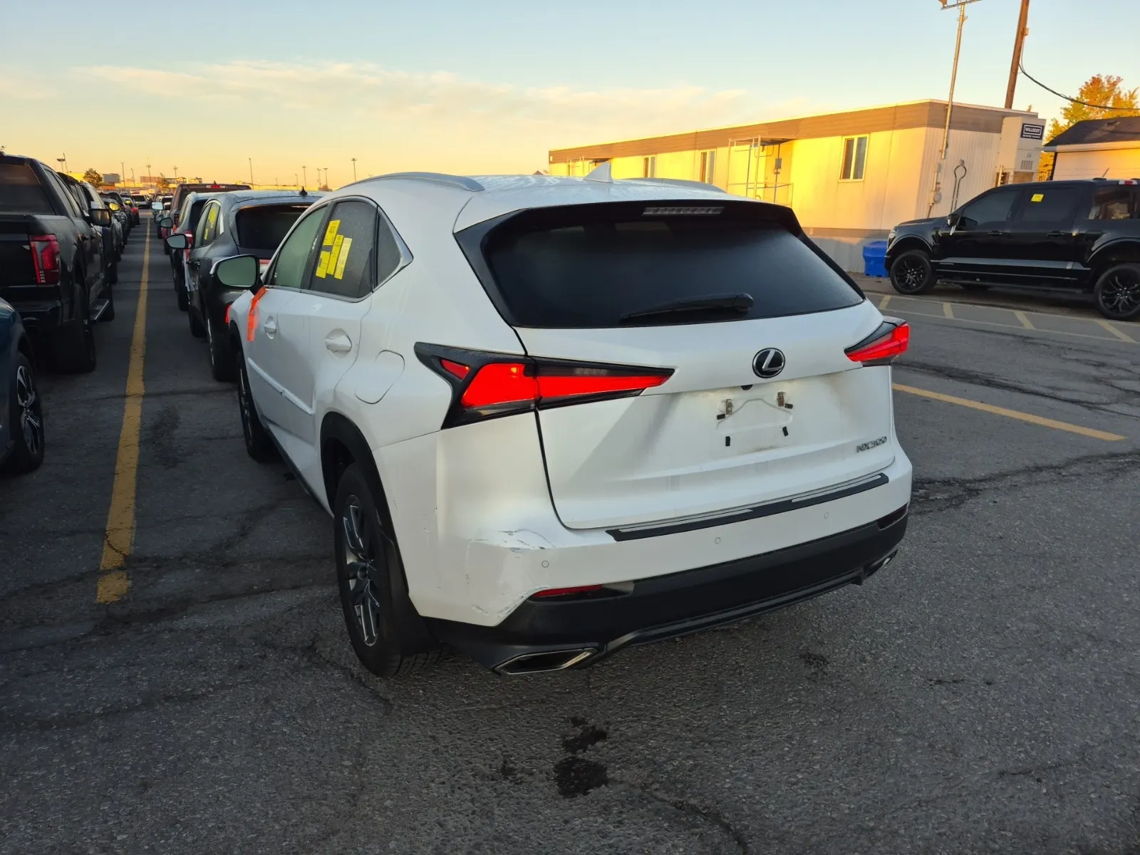 Driver Rear 3/4 Photo