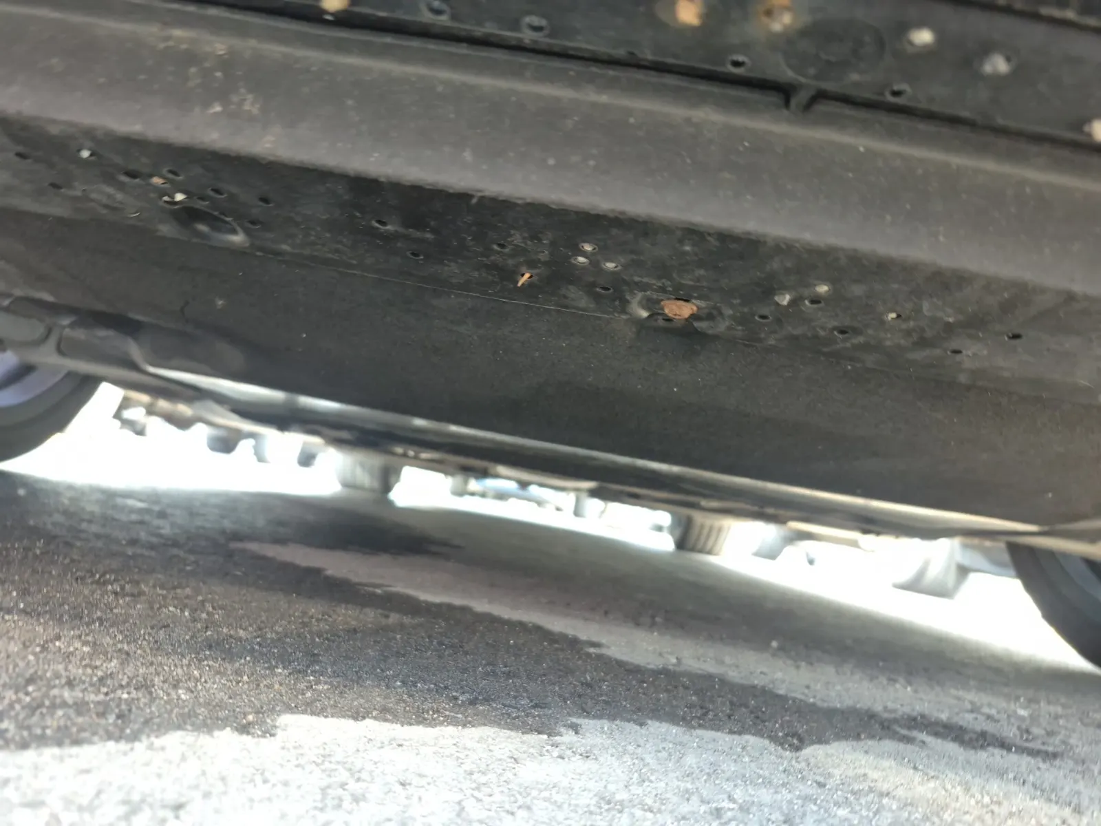 Undercarriage - Front Photo