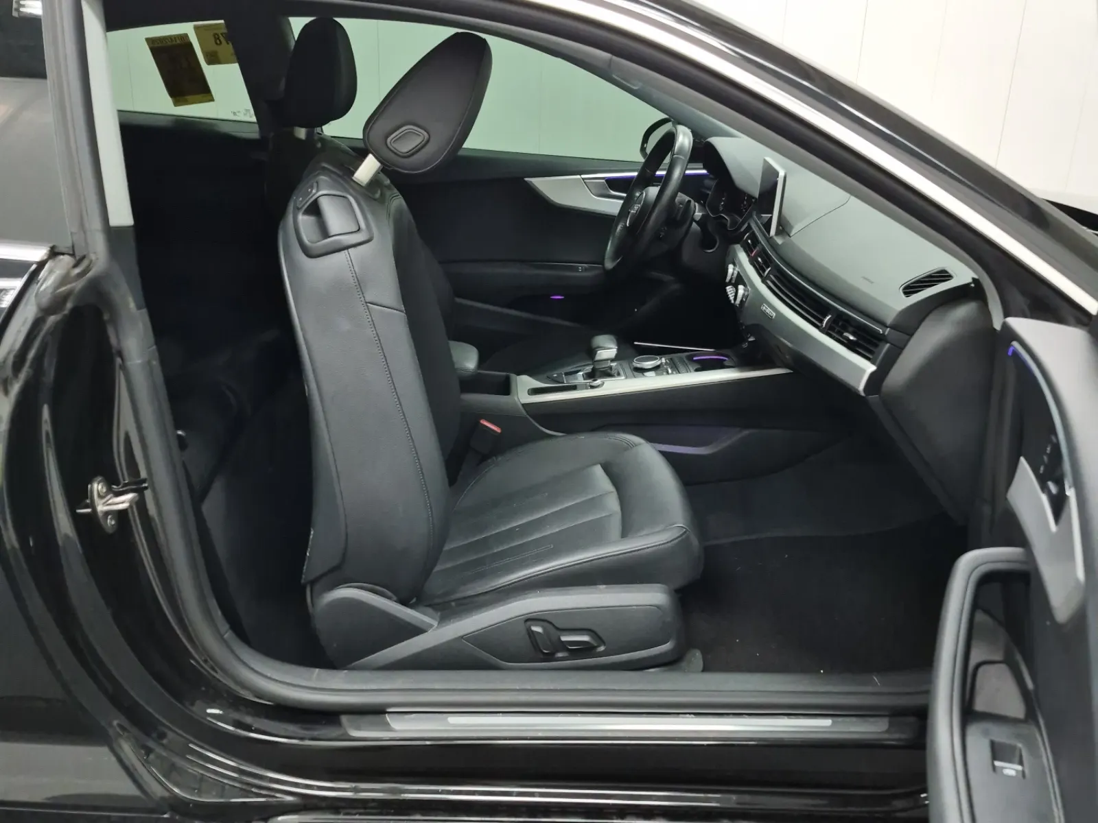 Right Side Interior Photo