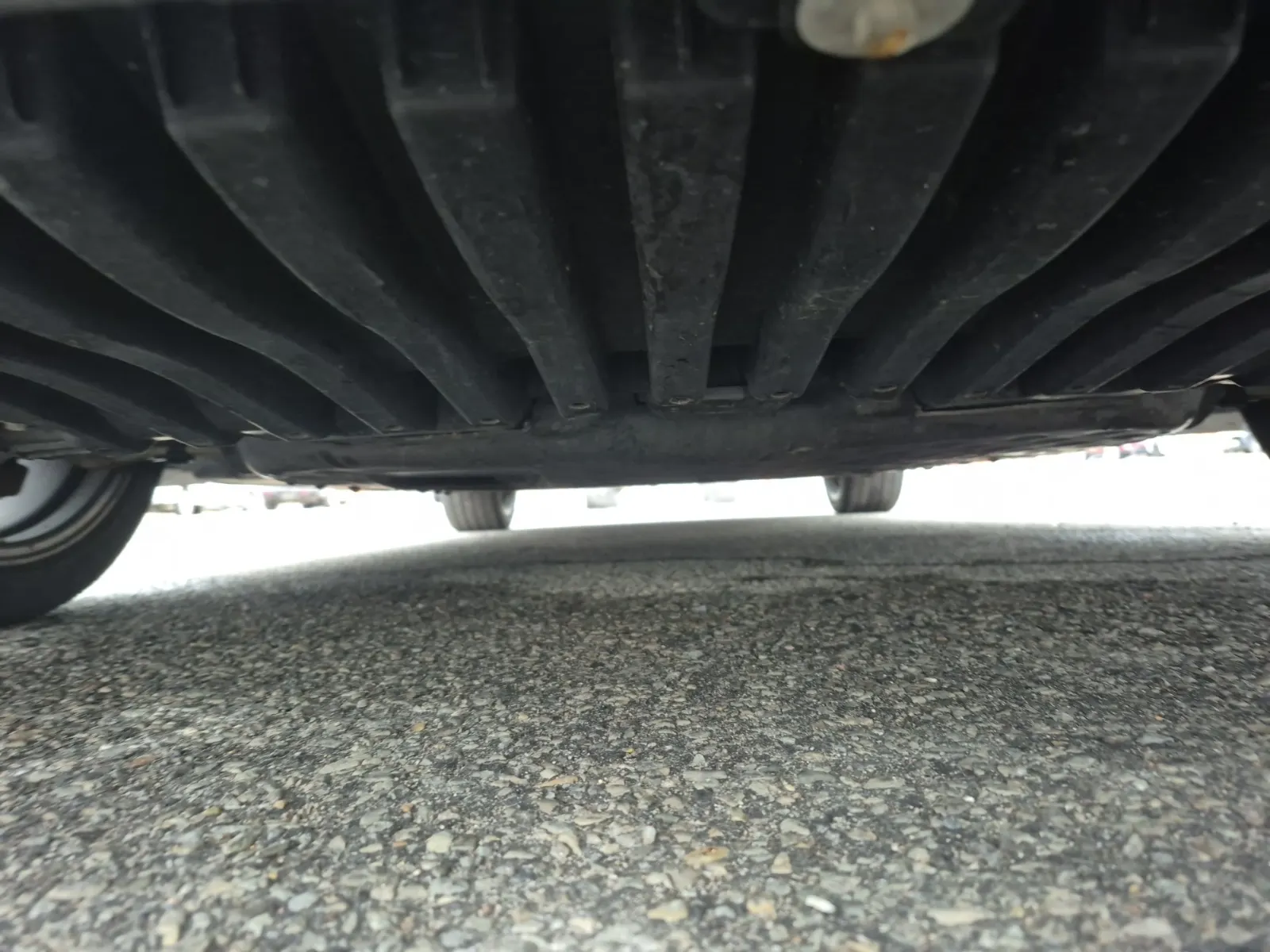 Undercarriage - Front Photo