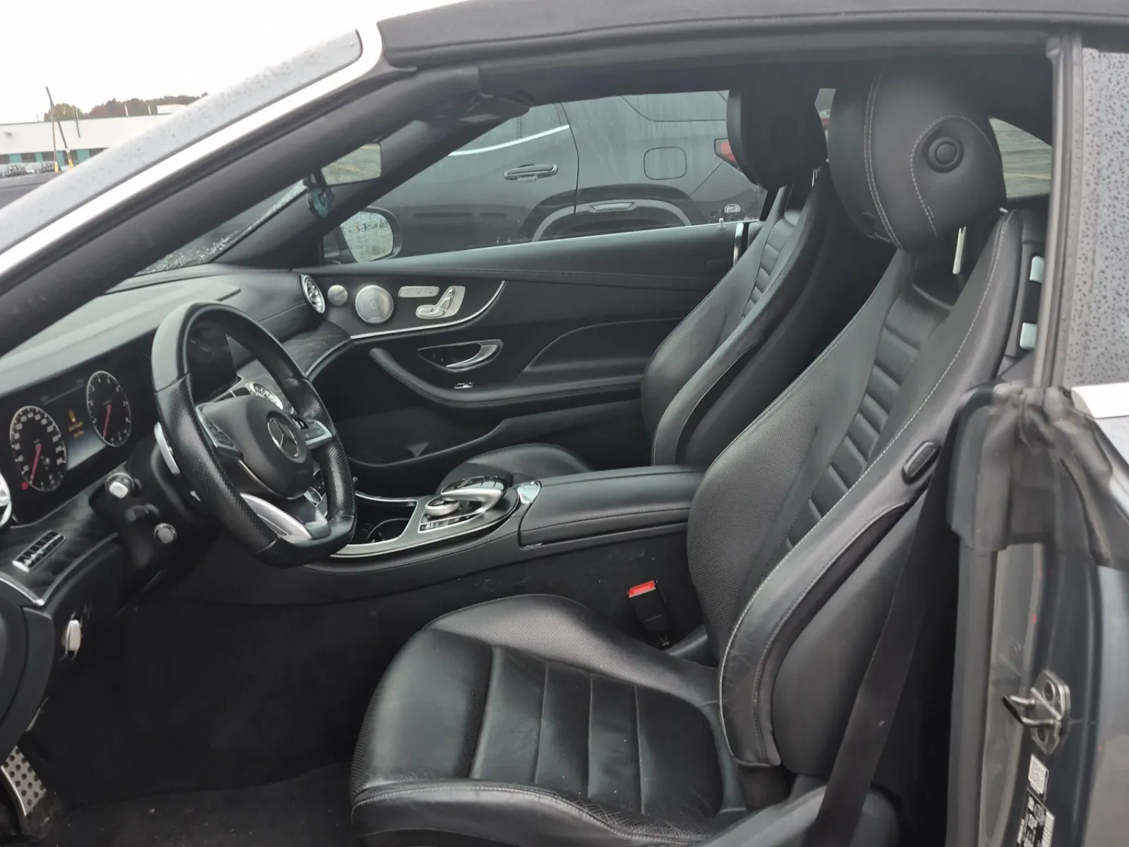 Front Interior Photo
