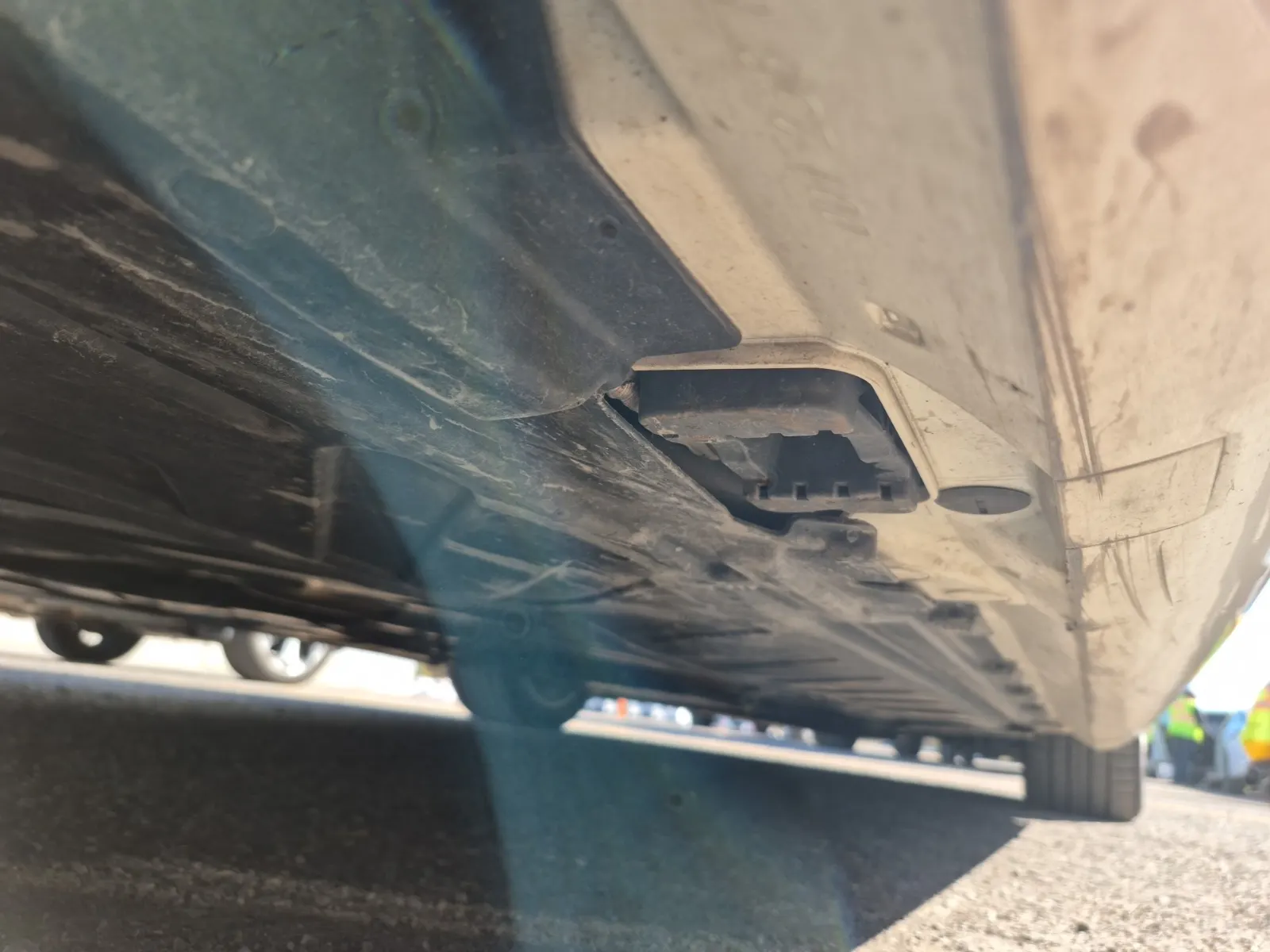 Undercarriage - Passenger Photo