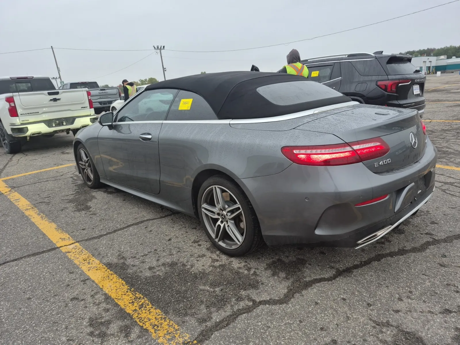Driver Rear 3/4 Photo