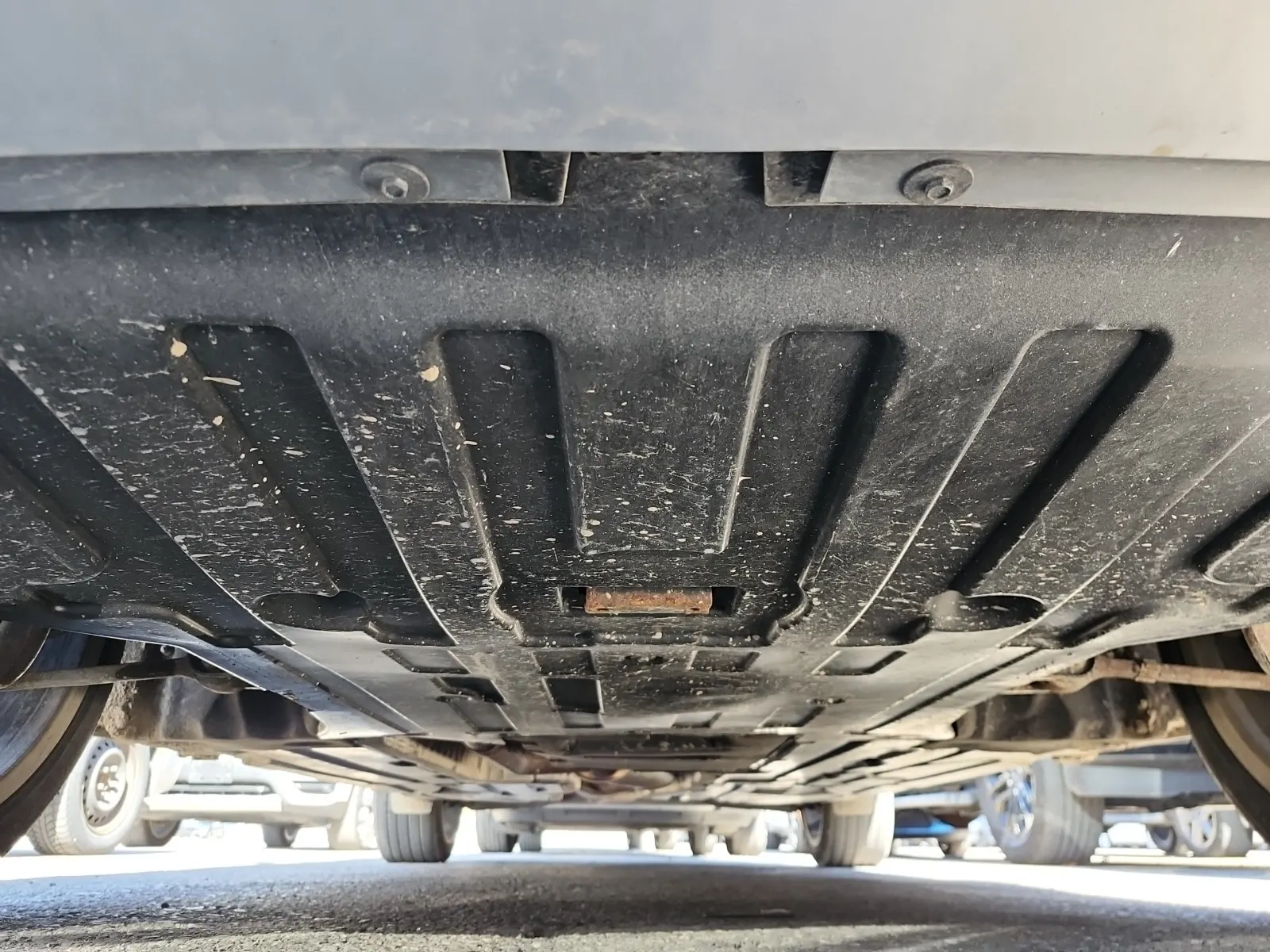 Undercarriage - Front Photo