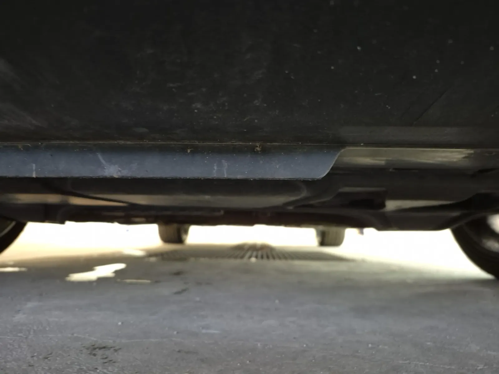 Undercarriage - Front Photo