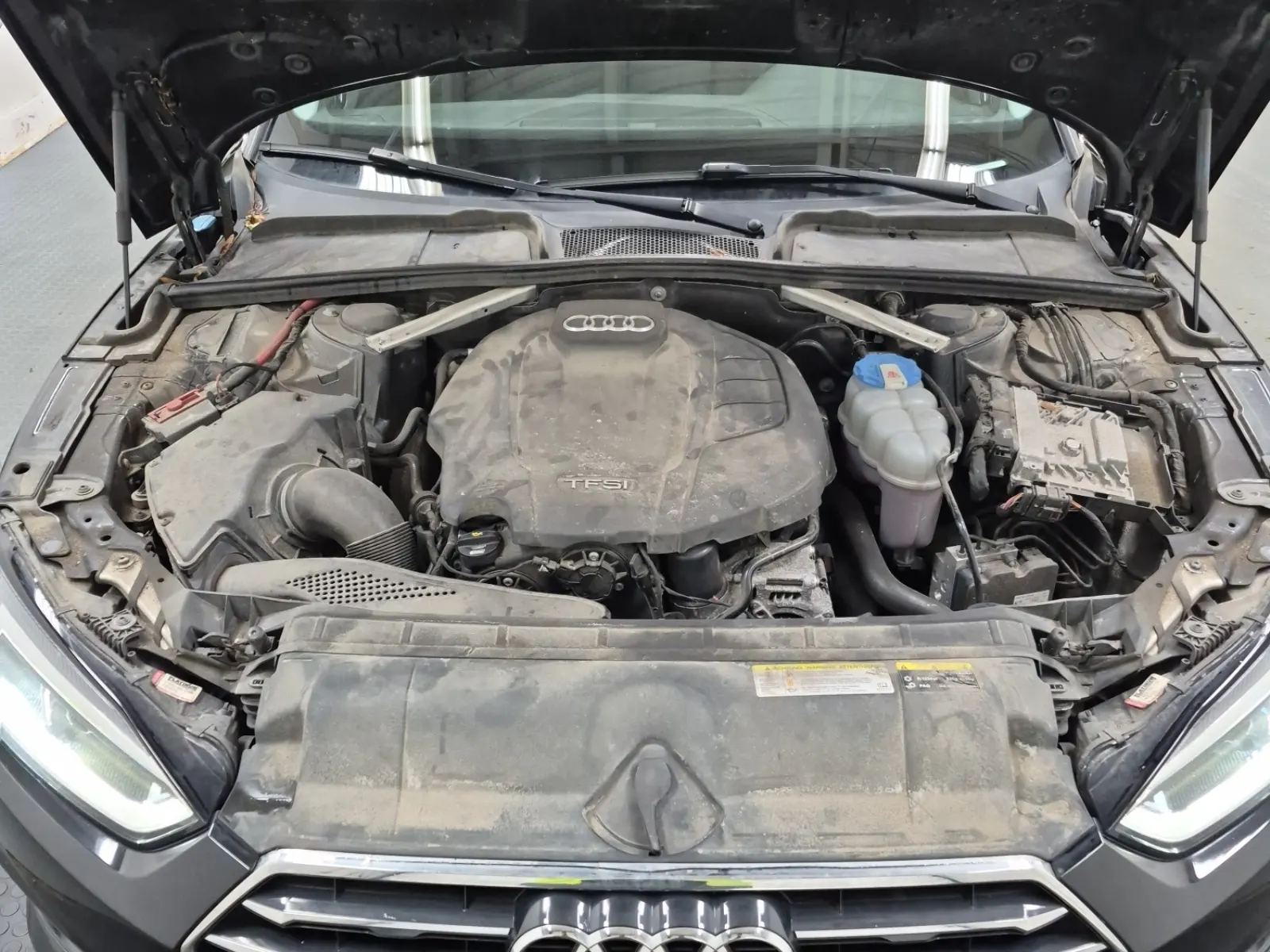 Engine Photo