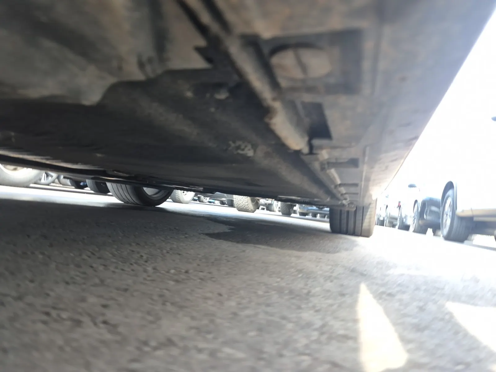 Undercarriage - Driver Photo