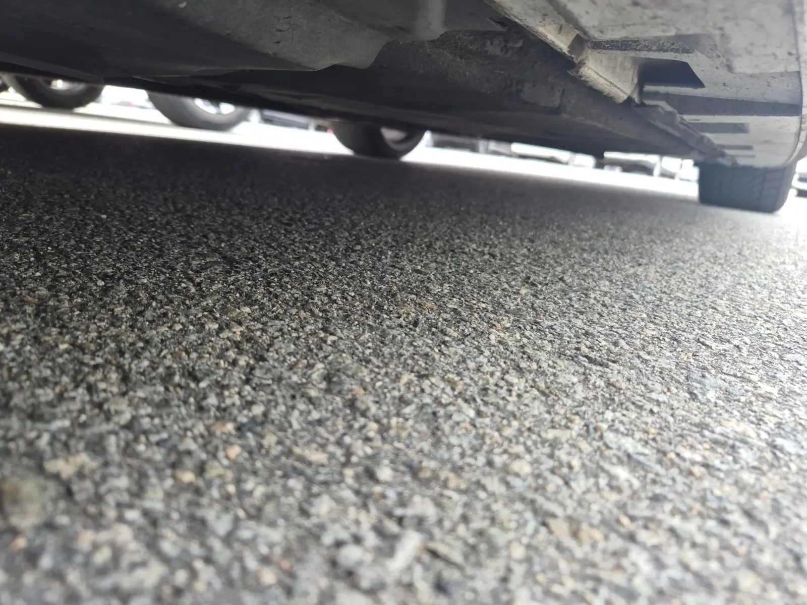 Undercarriage - Driver Photo