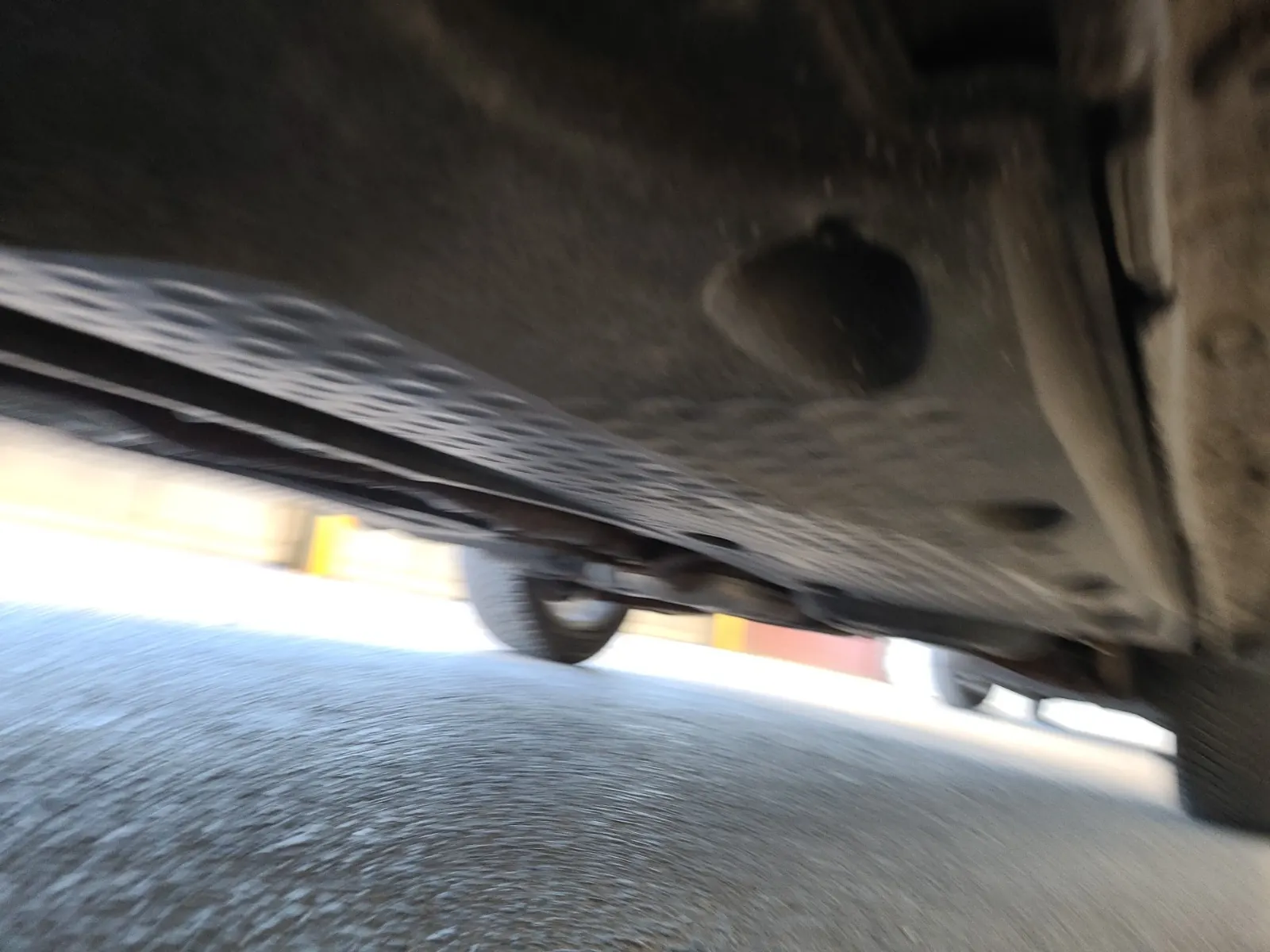 Undercarriage - Driver Photo