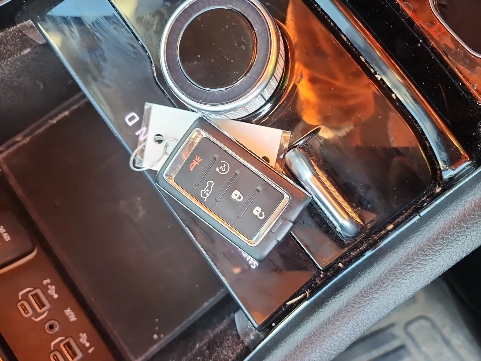 Keys/Fobs/Manual Photo