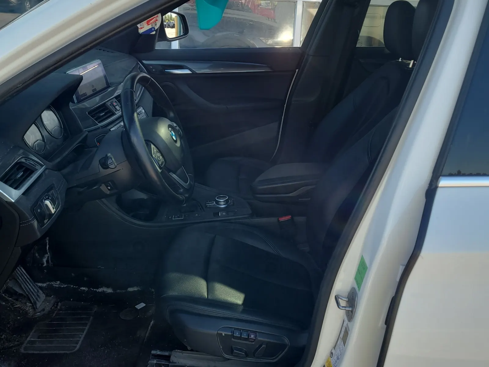 Front Interior Photo