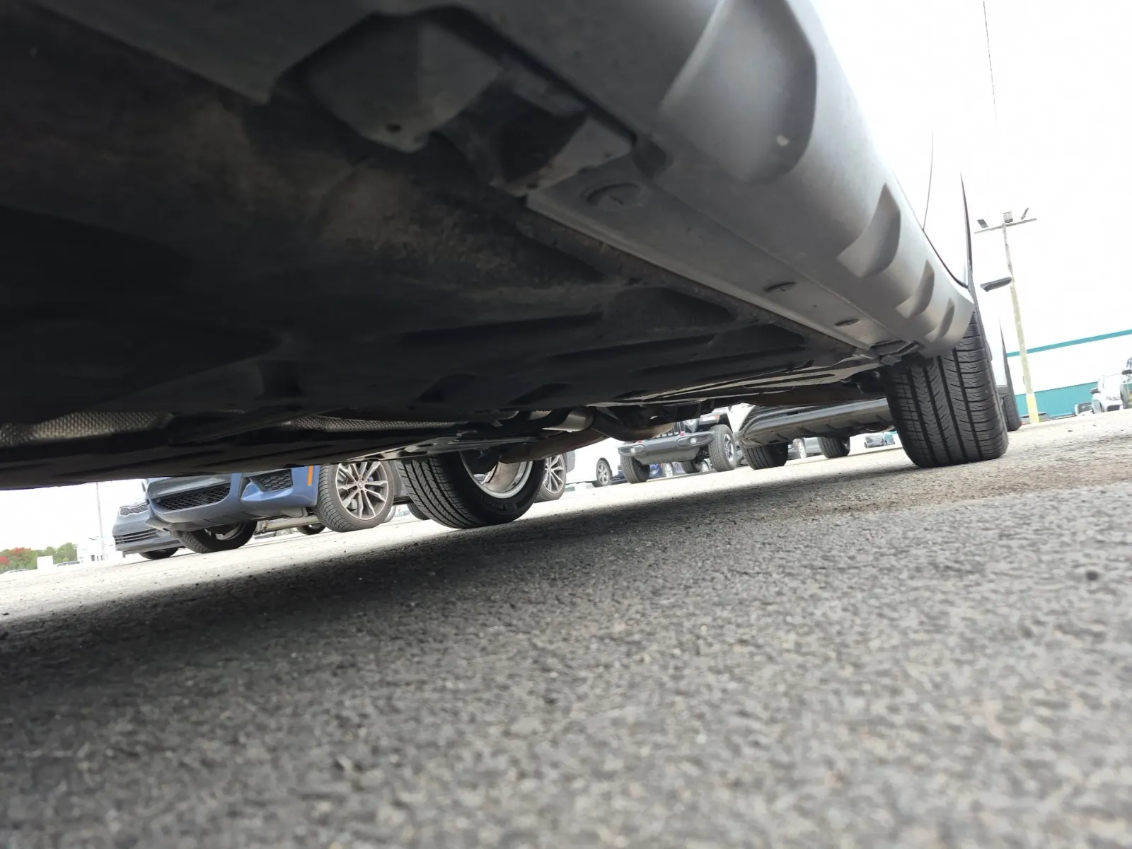 Undercarriage - Driver Photo