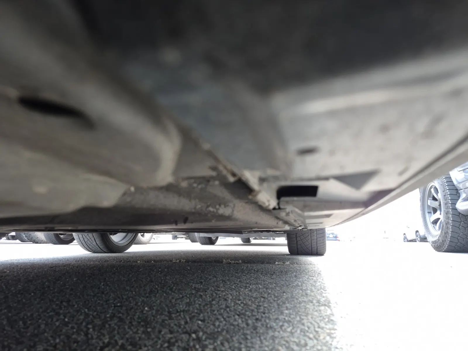 Undercarriage - Driver Photo