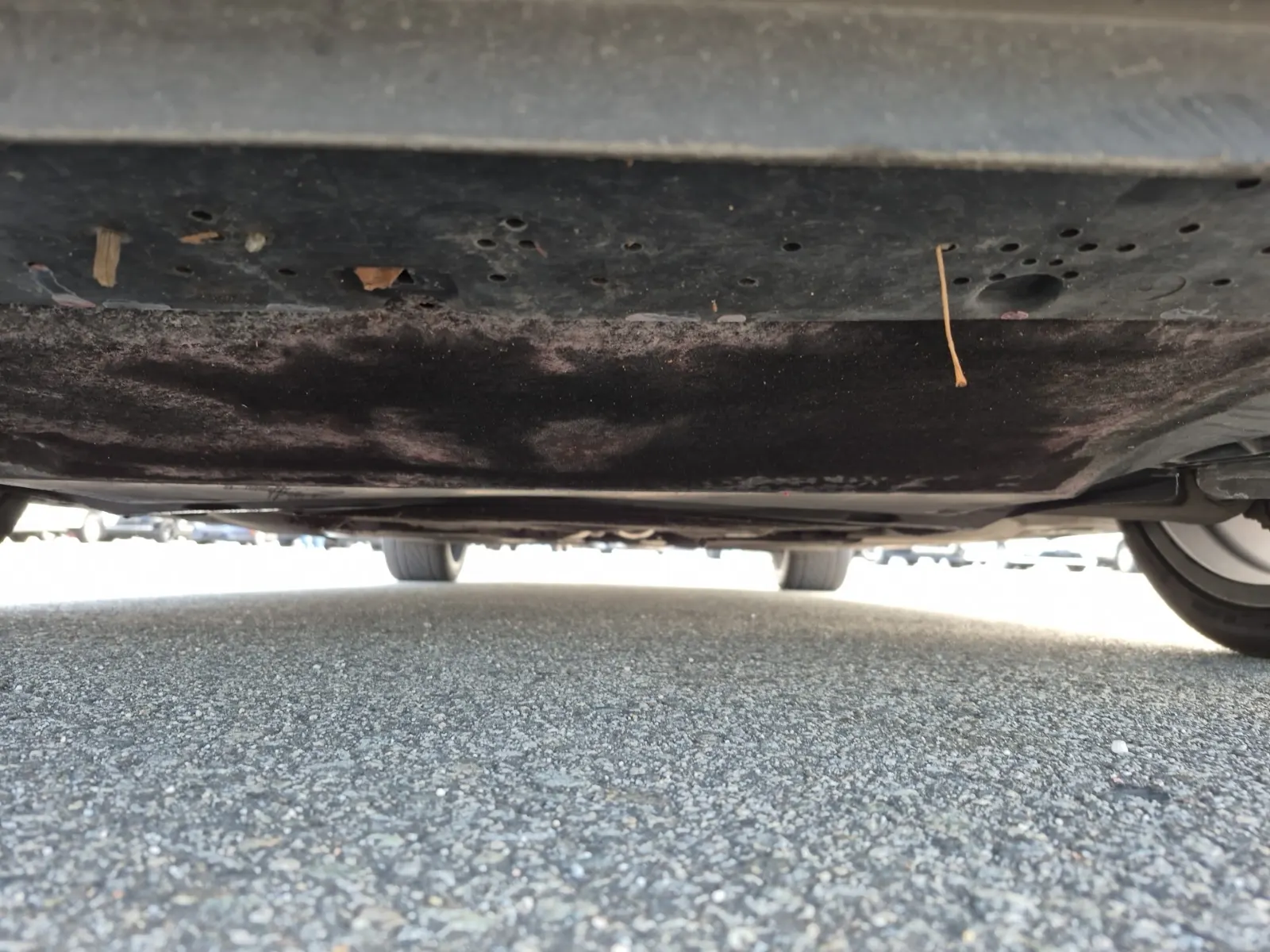 Undercarriage - Front Photo