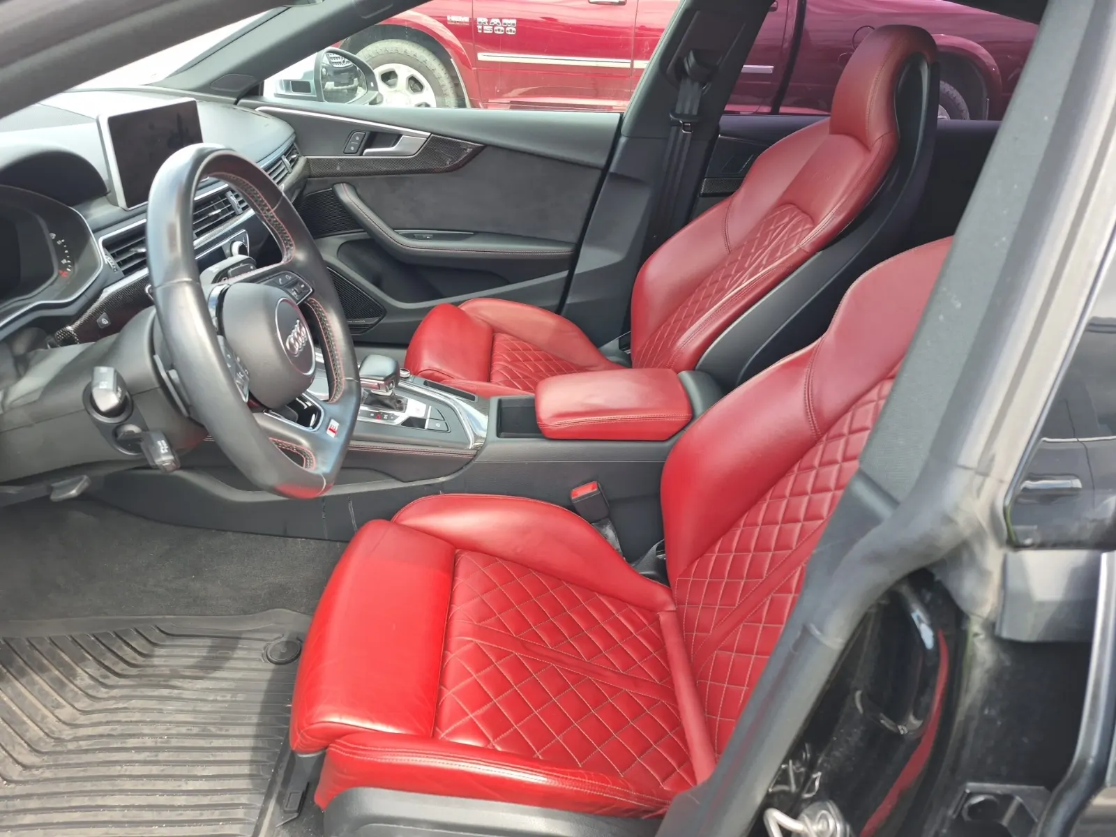 Front Interior Photo