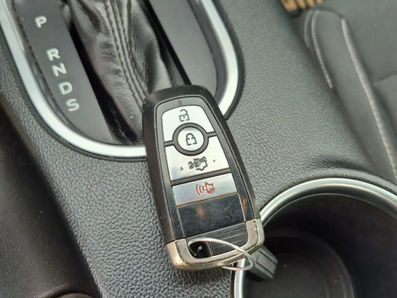 Keys/Fobs/Manual Photo