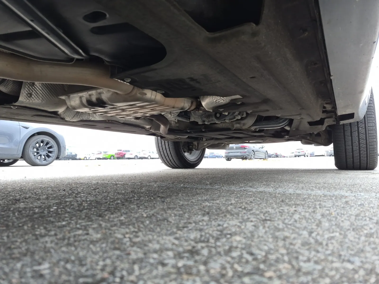 Undercarriage - Passenger Photo