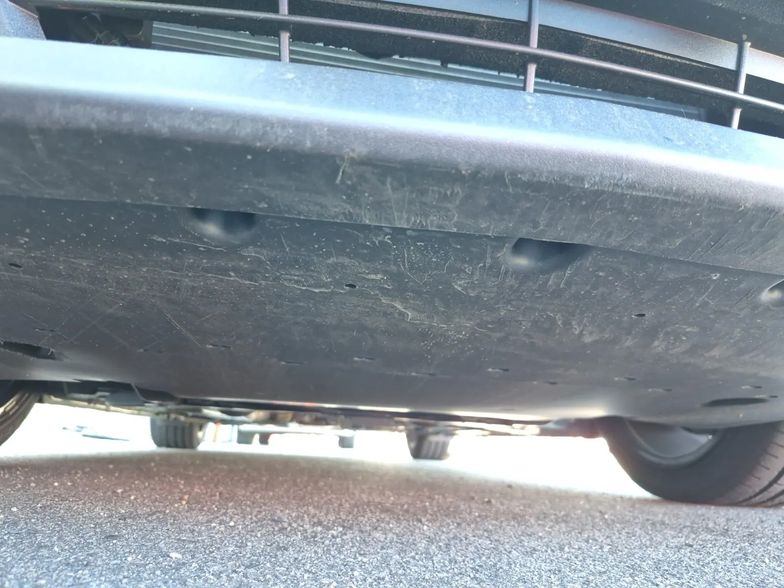 Undercarriage - Front Photo