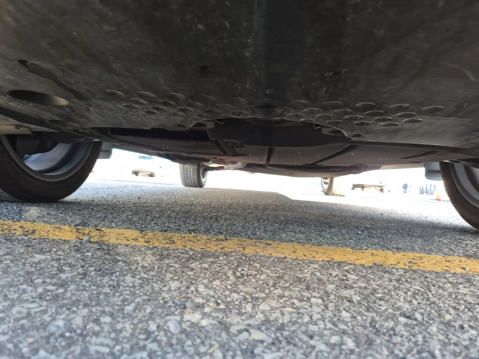 Undercarriage - Front Photo