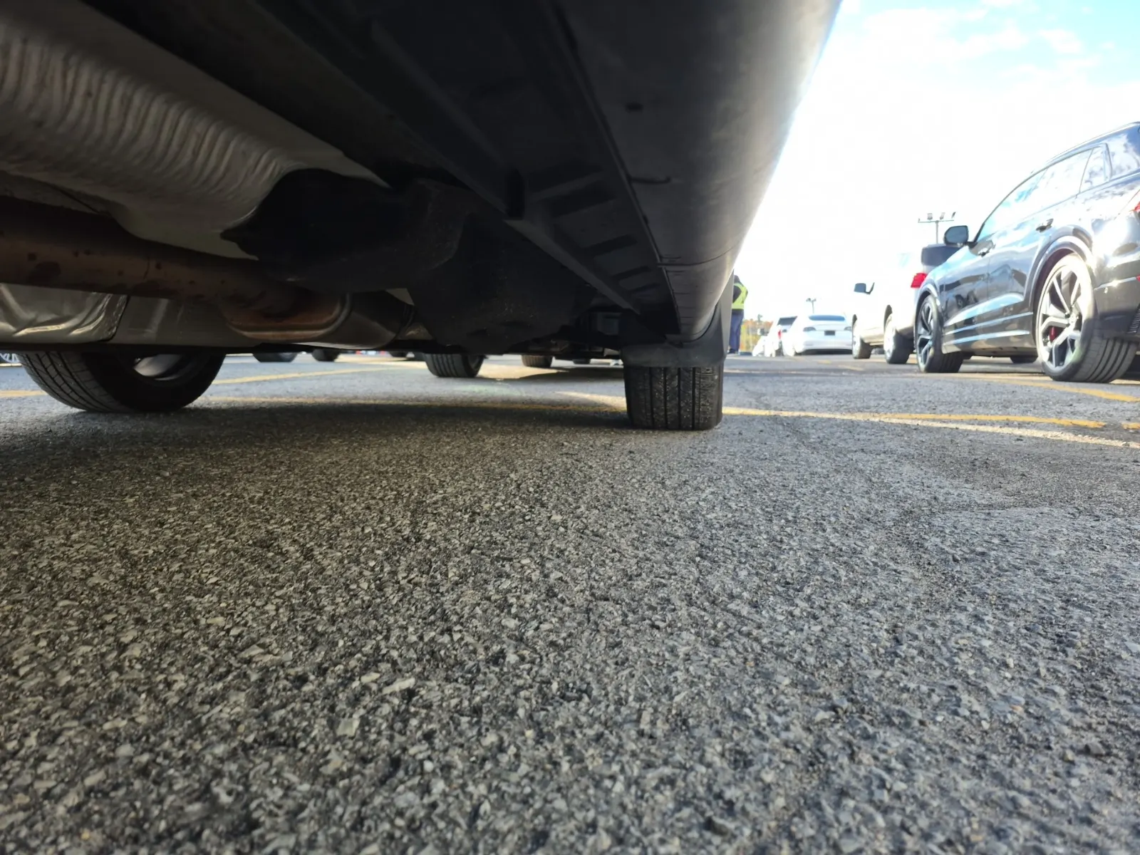 Undercarriage - Passenger Photo