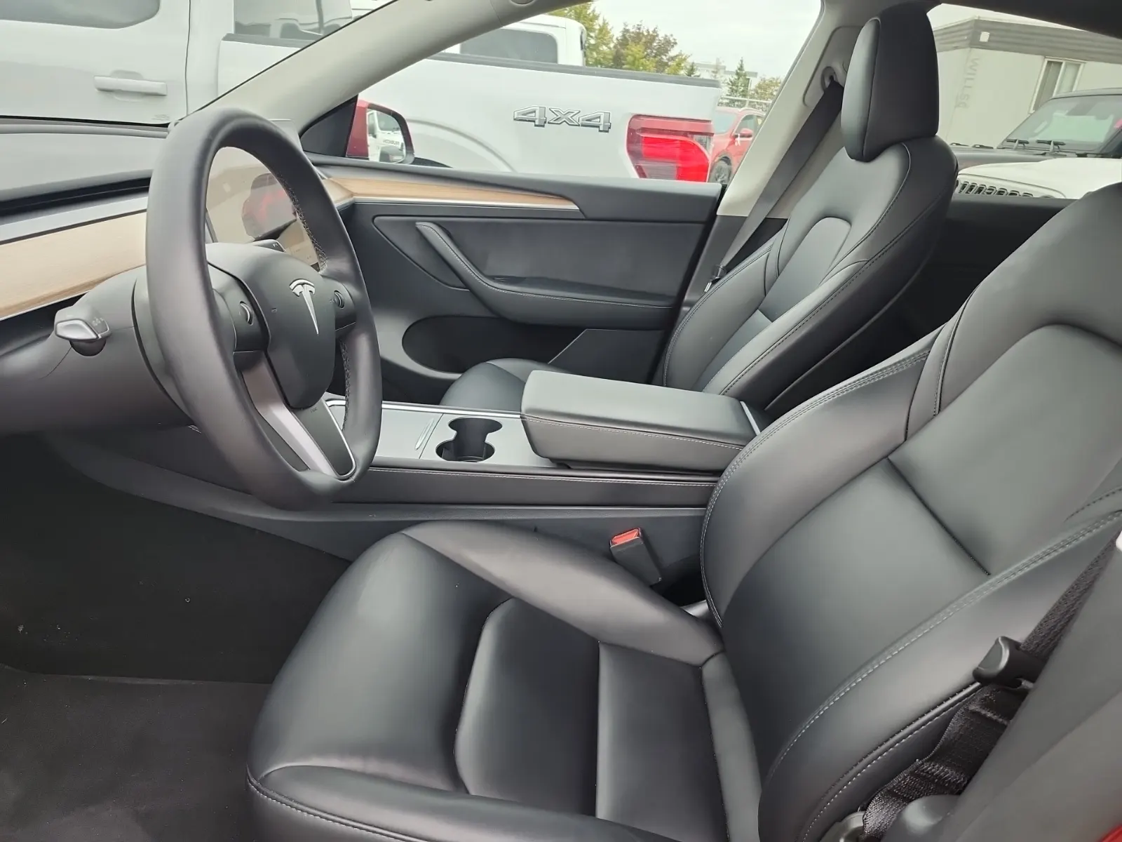 Front Interior Photo